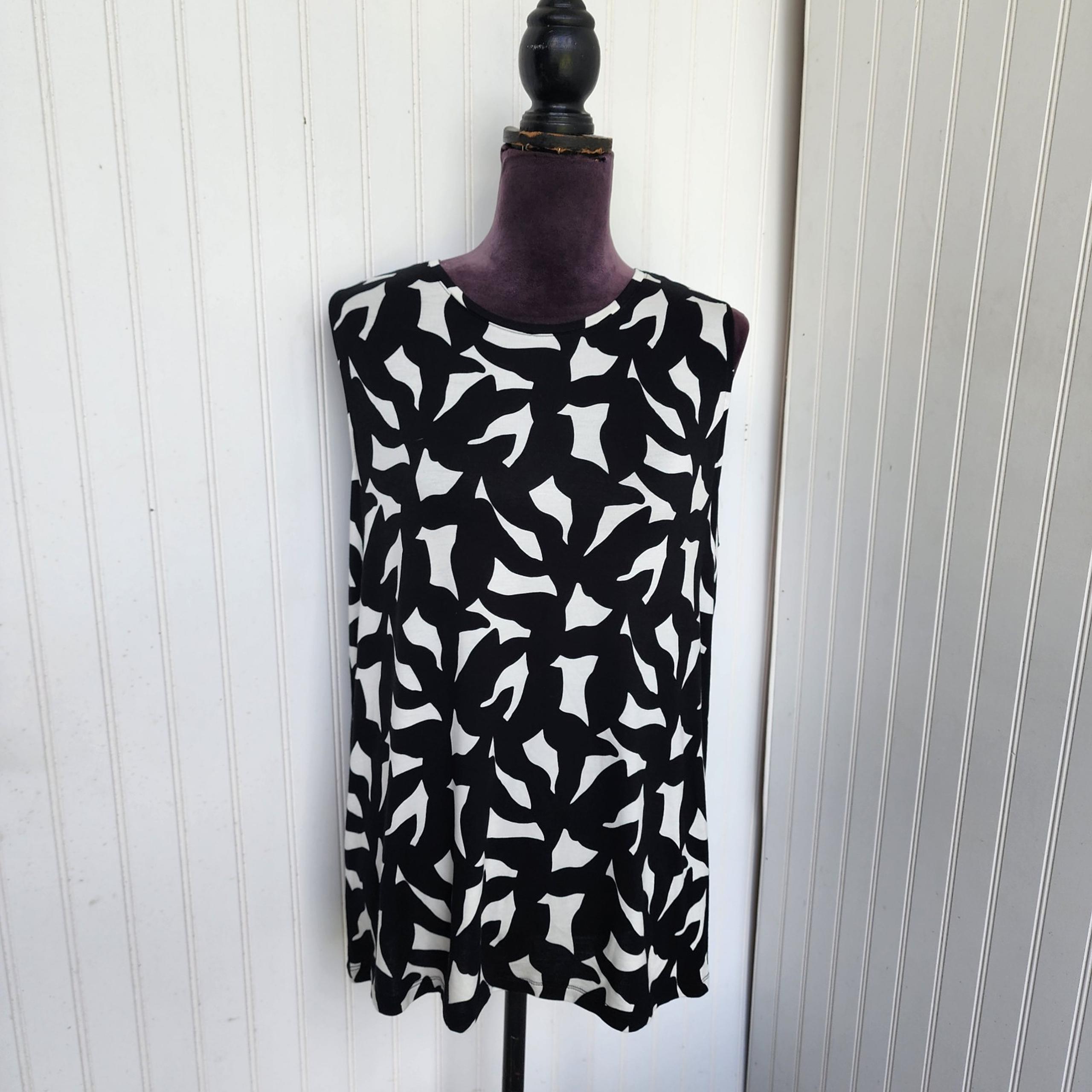 Nine West Soft Spun Womens Top Tank Black White Sleeveless Geo Geometric XL

A6