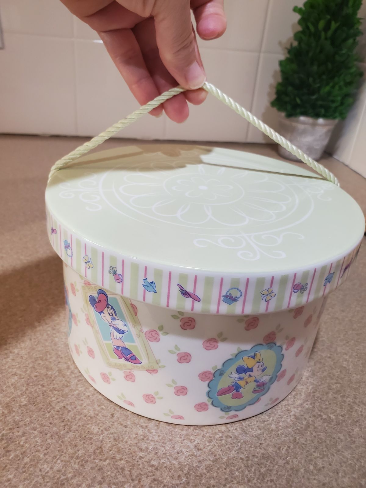Ceramic Minnie Mouse Storage Box