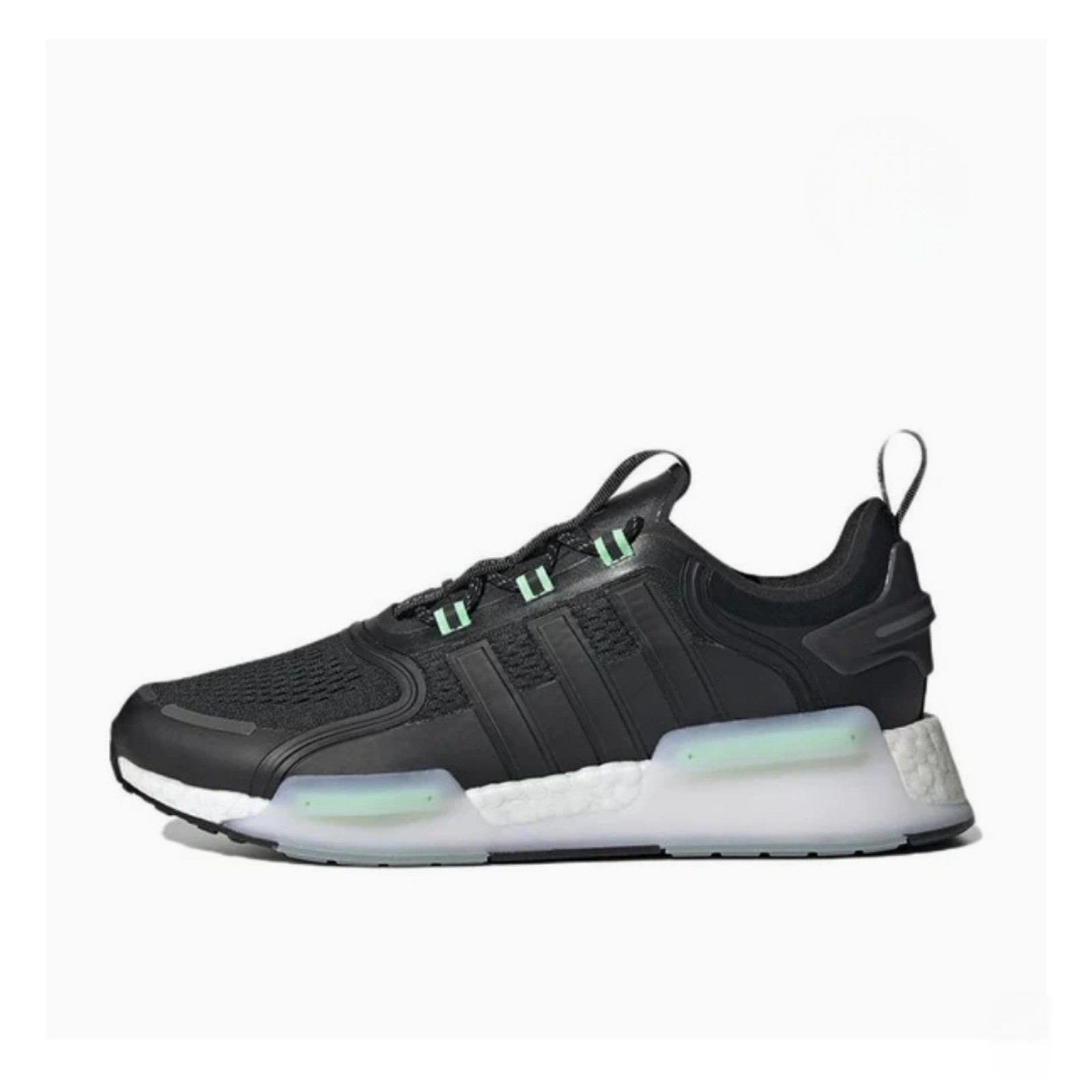 ADIDAS NMD V3