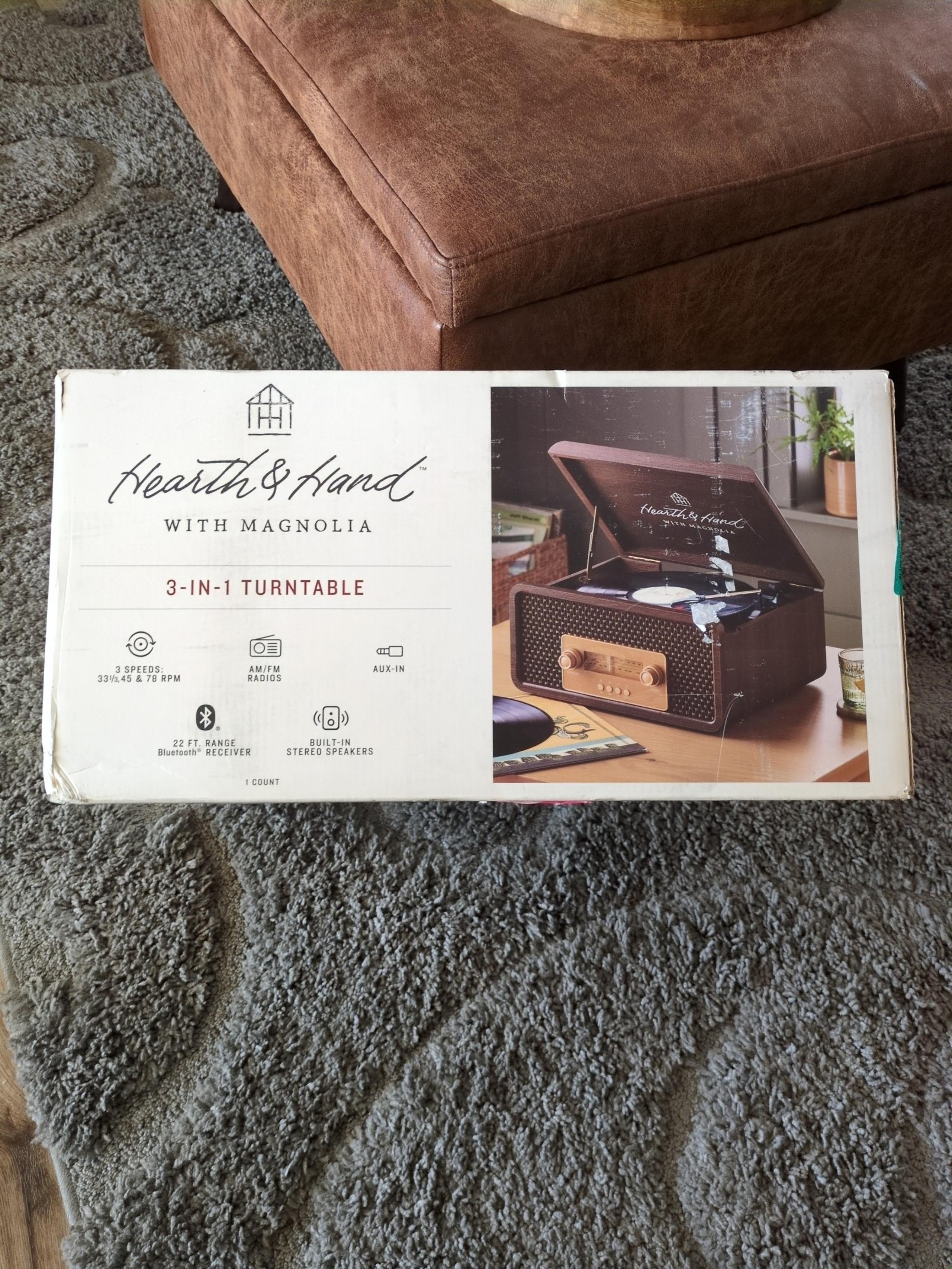 Hearth and Hand turntable