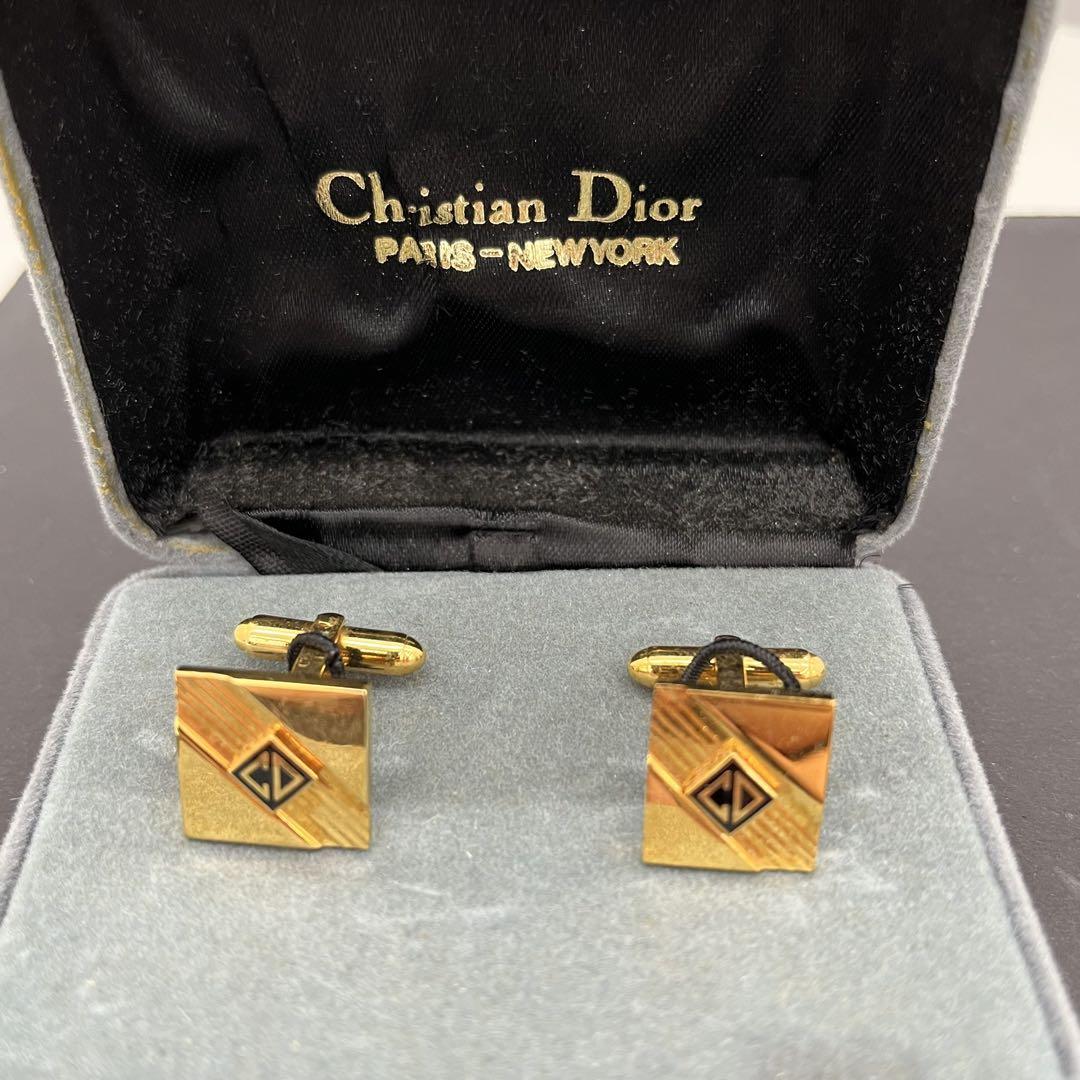[Authenticated] Christian Dior Cufflinks Gold