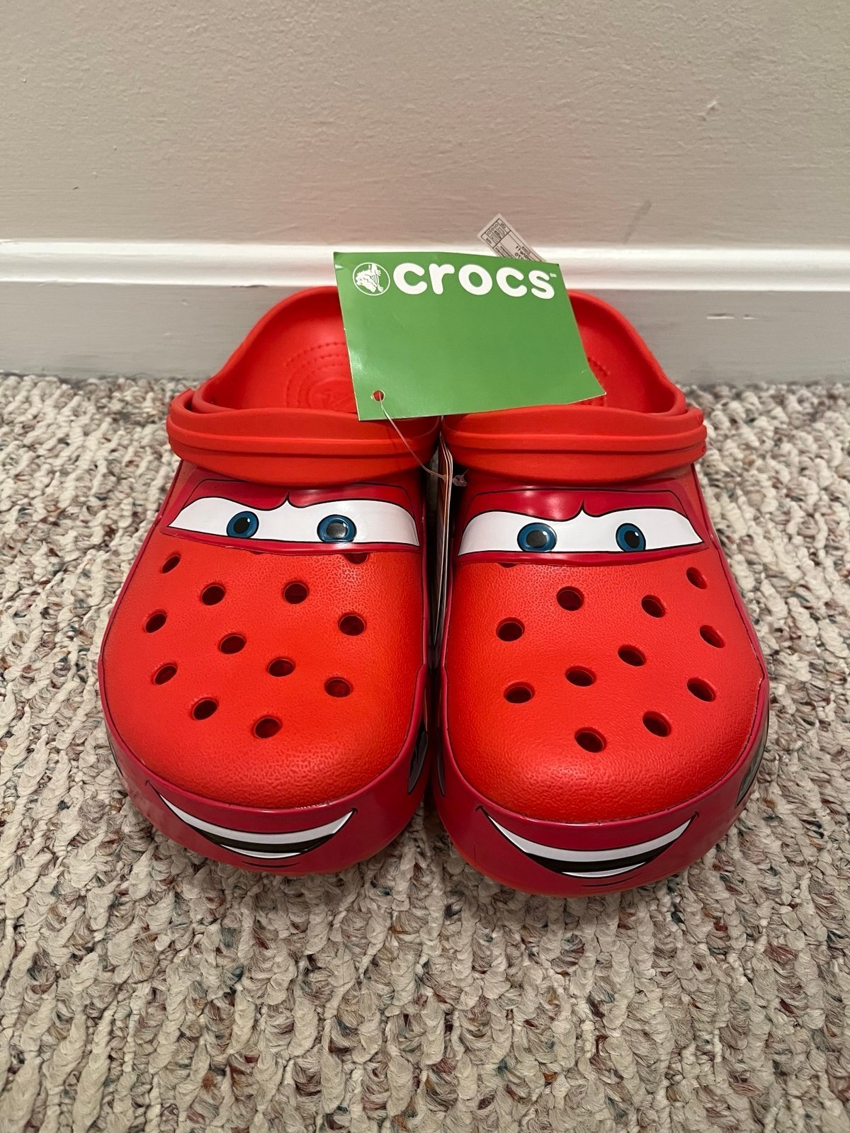 NEW Crocs Lightening McQueen Adult Clogs Size 7 Men’s 9 Women’s