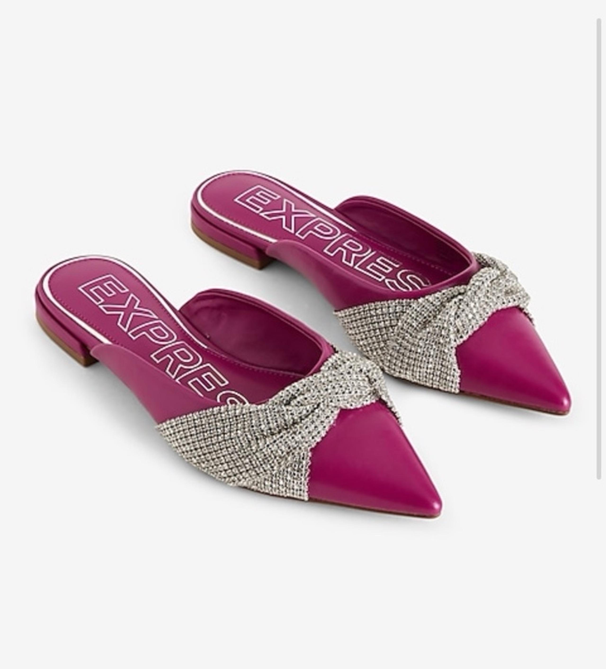Rhinestone Twist Upper Pointed toe Flats size 7
