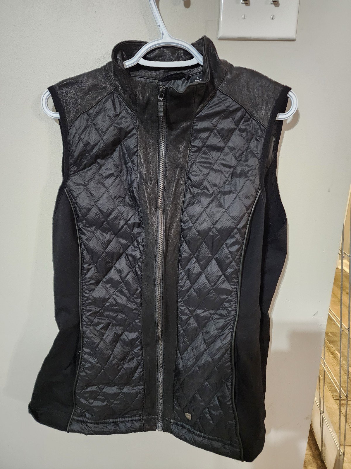 Harley Davidson Vest, Large, see photos for list of material made of, XL