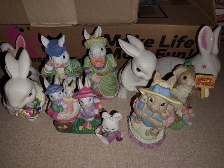 Vintage Porcelain Collectible Rabbits lot of 10