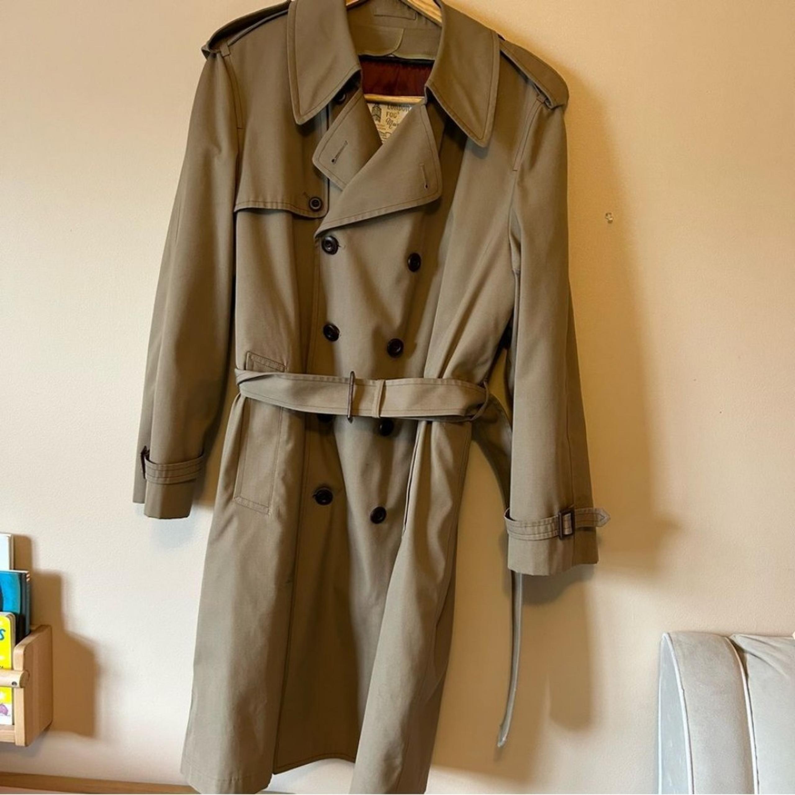 London Fog trench coat size 40