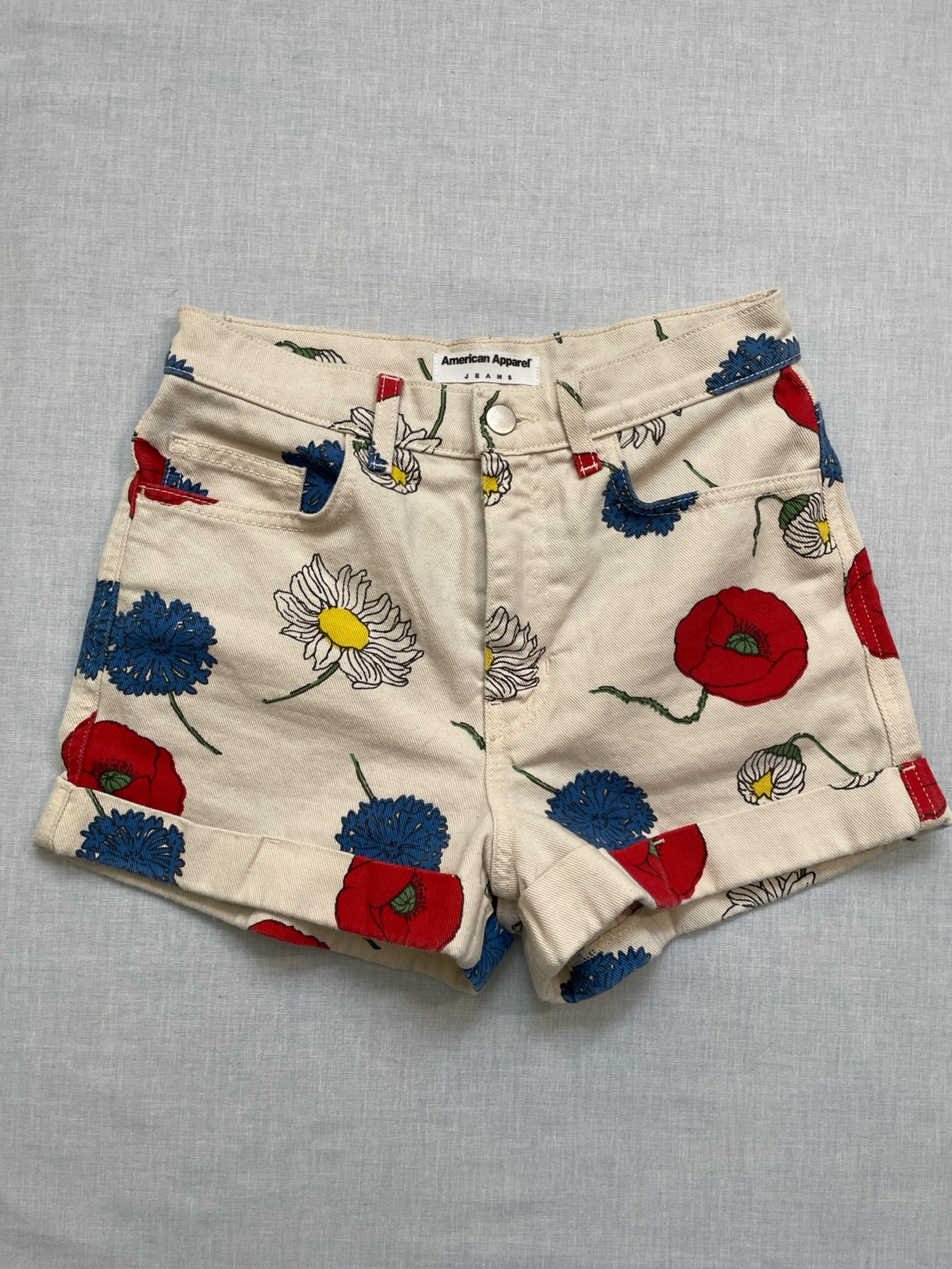 High waisted shorts - American Apparel