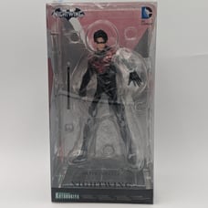 Kotobukiya DC Comics New 52 Nightwing ArtFX+ Statue 1/10 Scale Prepainted Figure