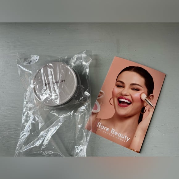 NWT Rare Beauty by Selena Gomez *UNRELEASED* Dry Brush Cleaner and Pamphlet