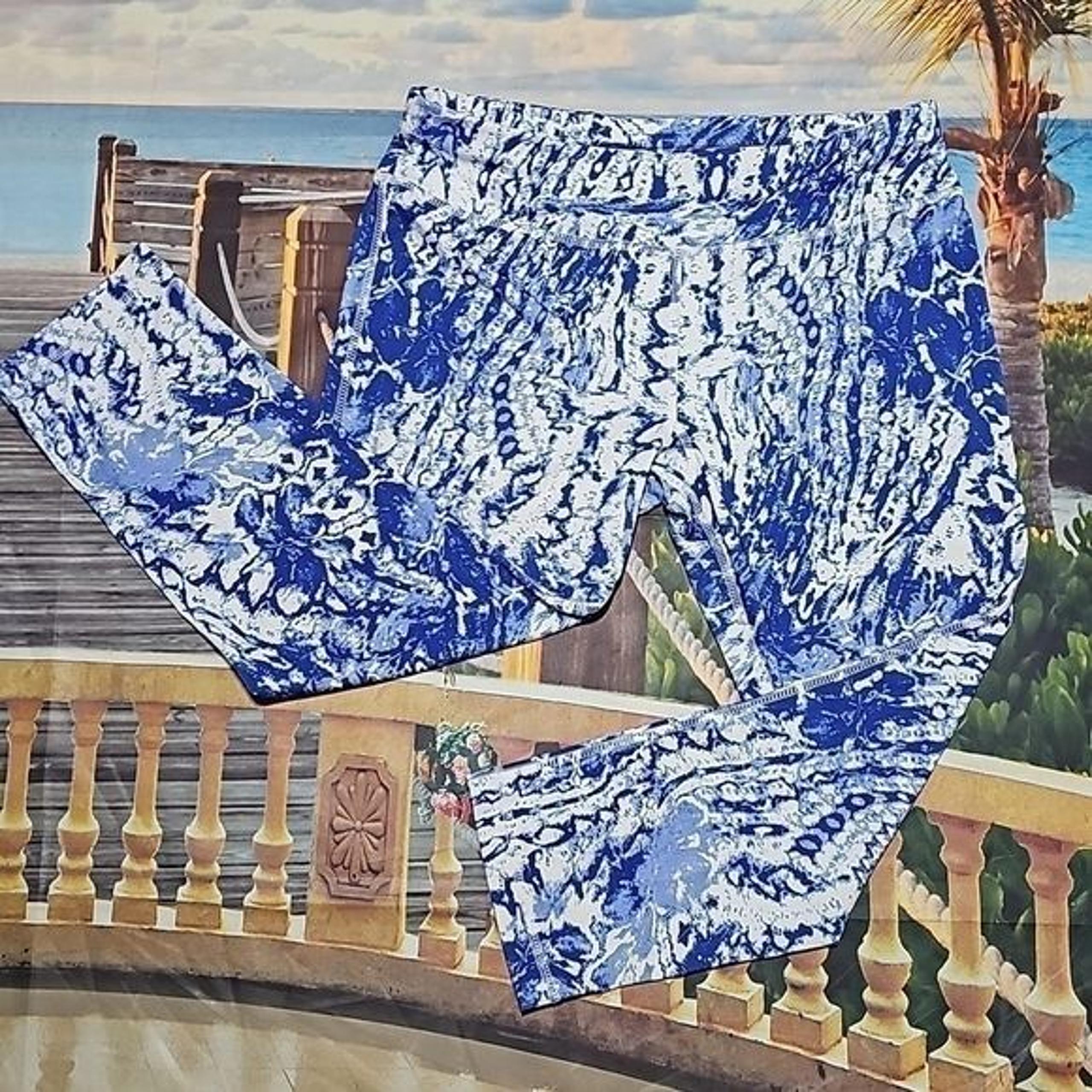 Boston Proper Capri Leggings Size Small