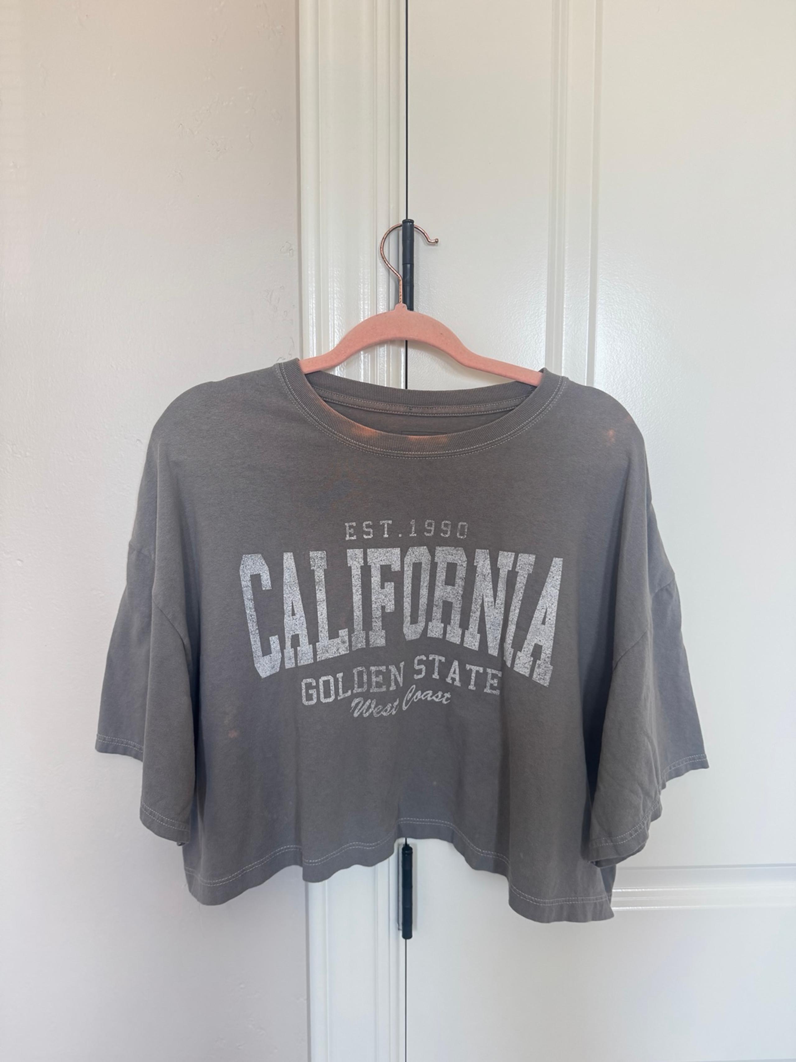 California Cropped Graphic Tee