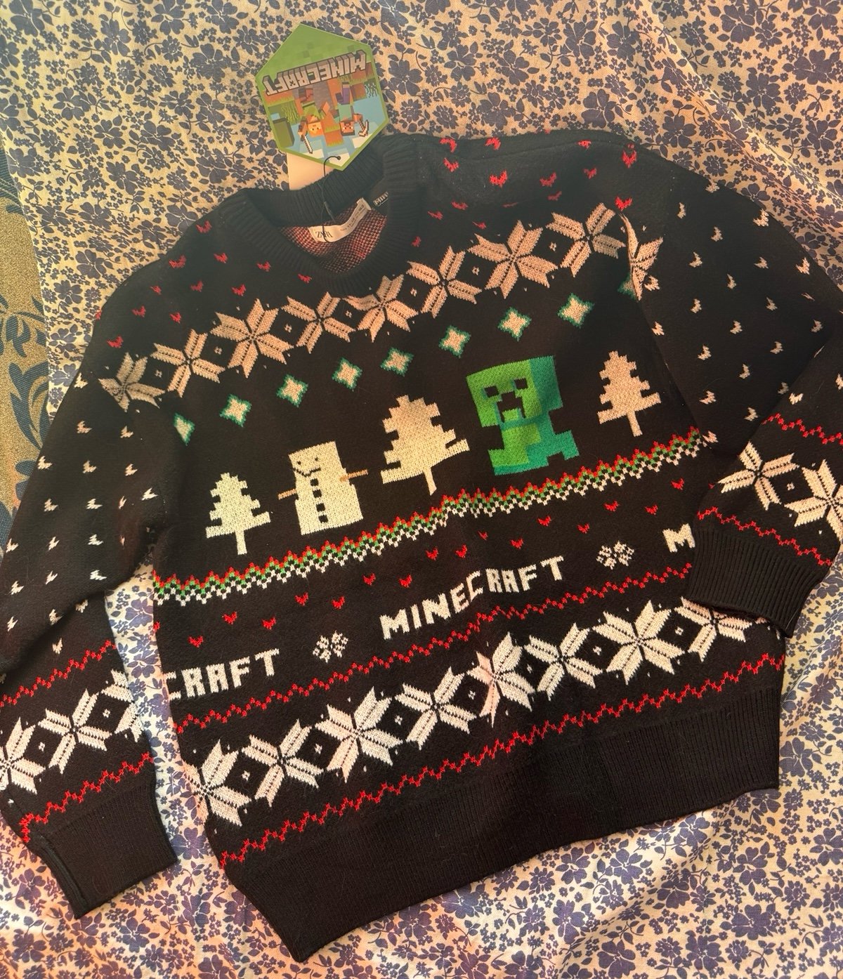 Zara boys Minecraft holidays sweater size 11-12 new with tag.