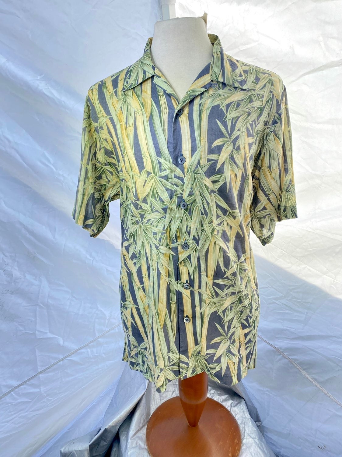 Nearly NWOT Jim THOMPSON Luxury Designs Bamboo Tropical Shirt