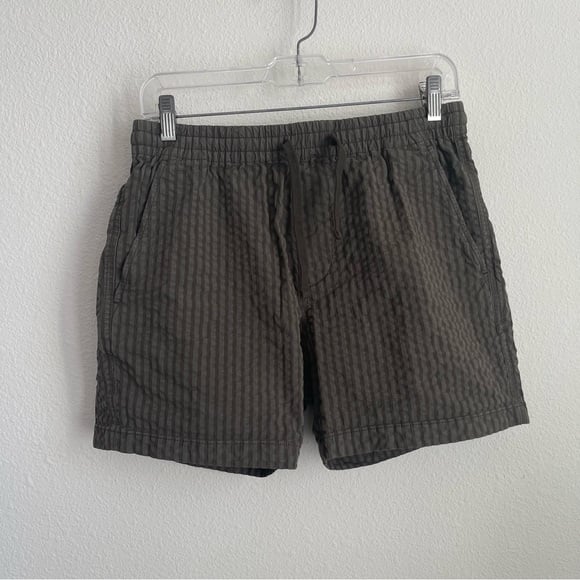 Todd Snyder 4.5 Inseam Striped Seersucker Shorts