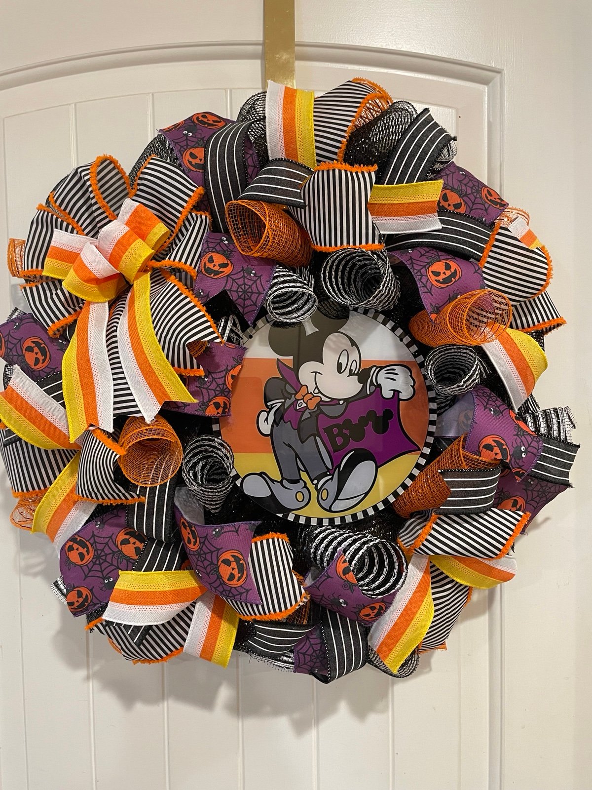 Mickey Mouse Boo Wreath