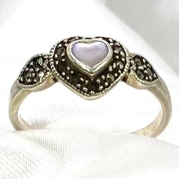AMW Heart Moonstone & Sterling Silver Sz 7 1-2 Ring