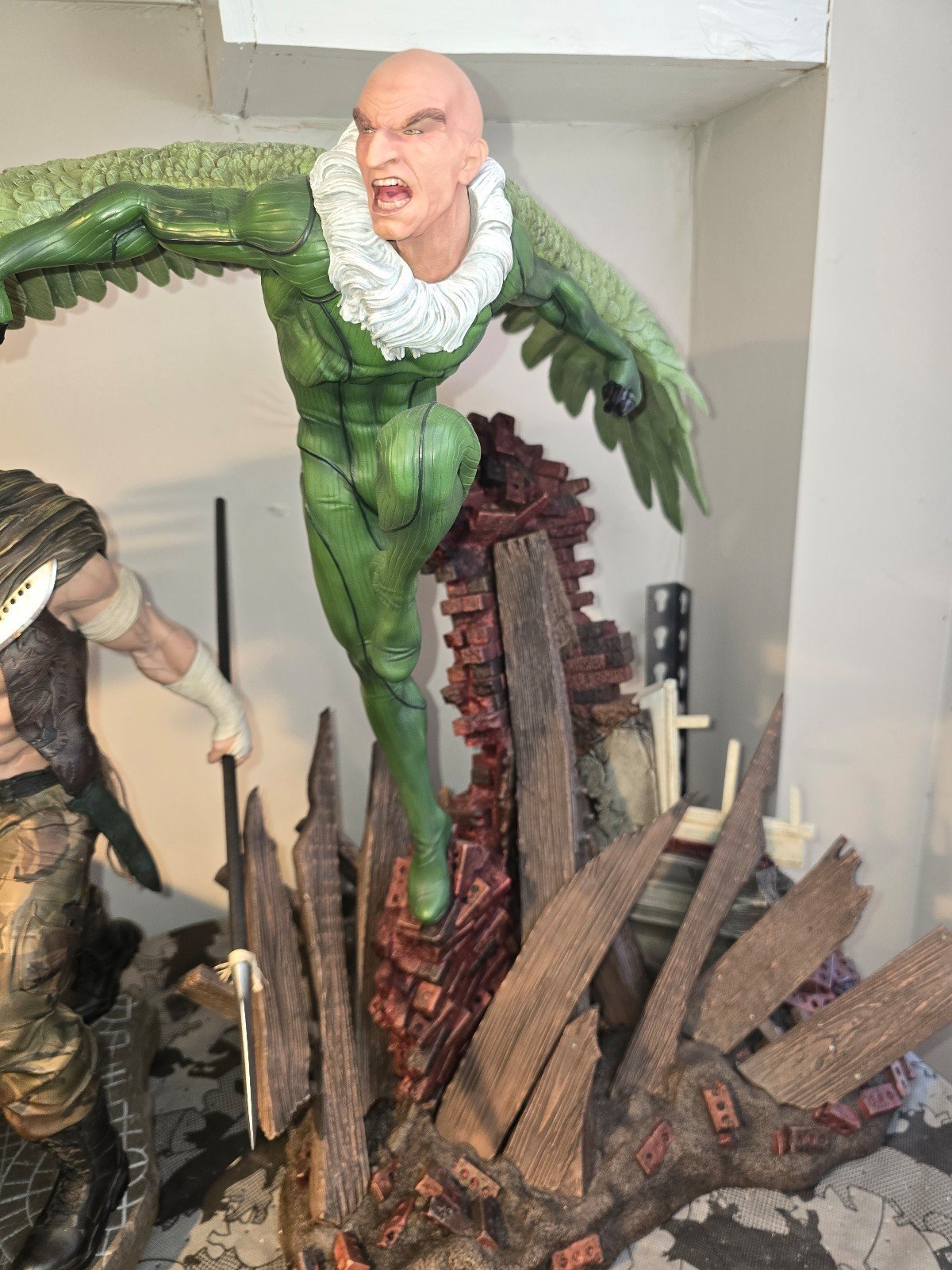 Xm studios vulture 1:4 statue