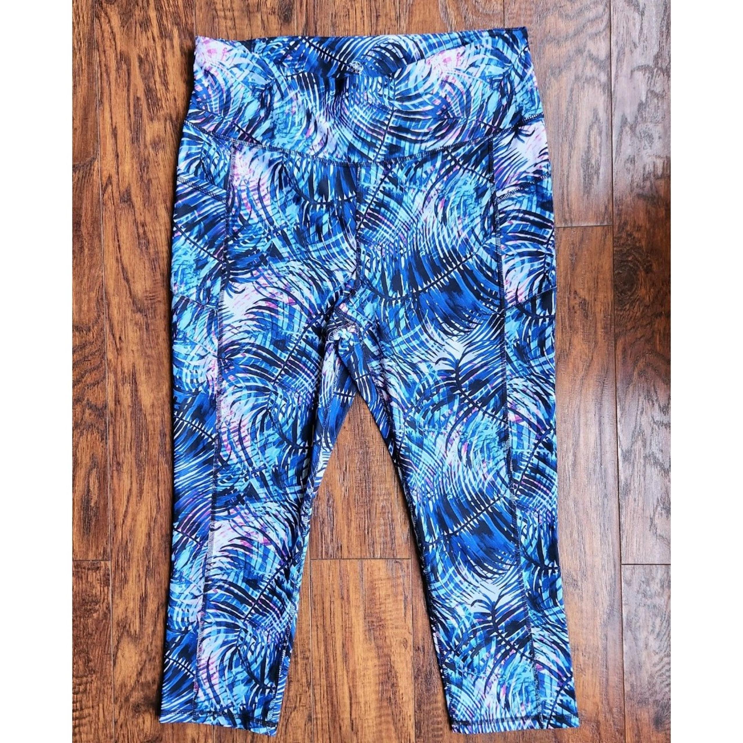 NWOT GAIAM The Om Fit Stay Put Waistband Cropped Leggings Tropical Pattern XL