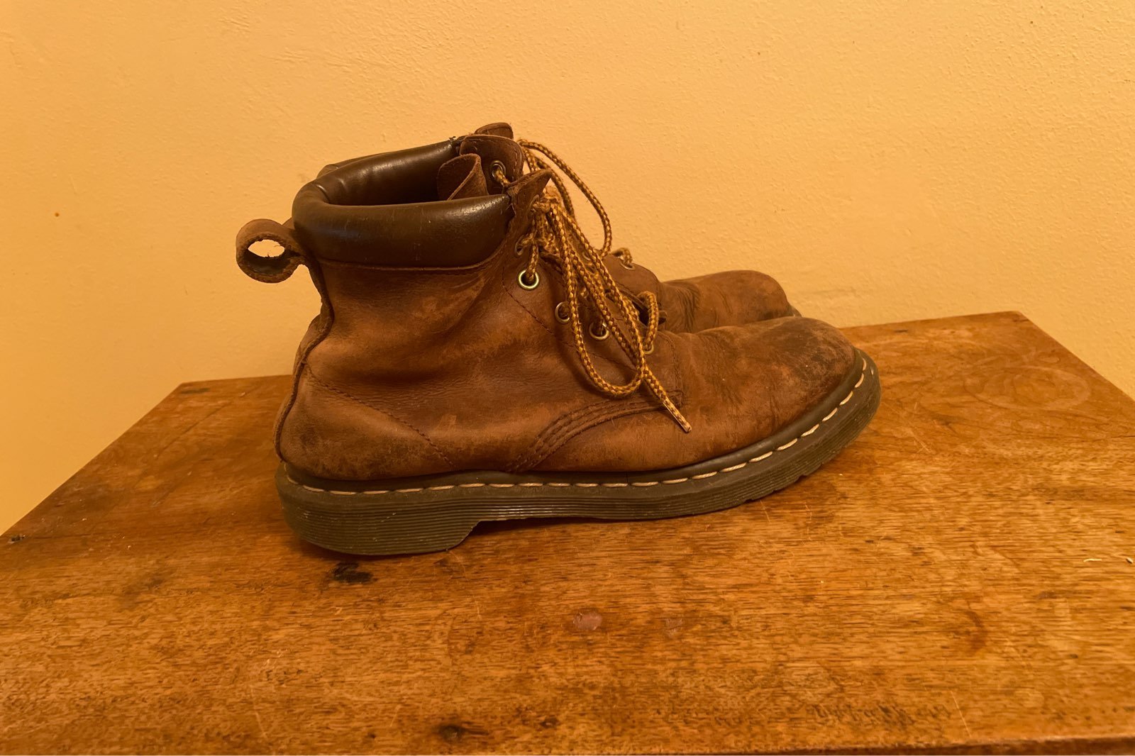 Dr. Martens Brown Leather Hiking Boots Womens size 9