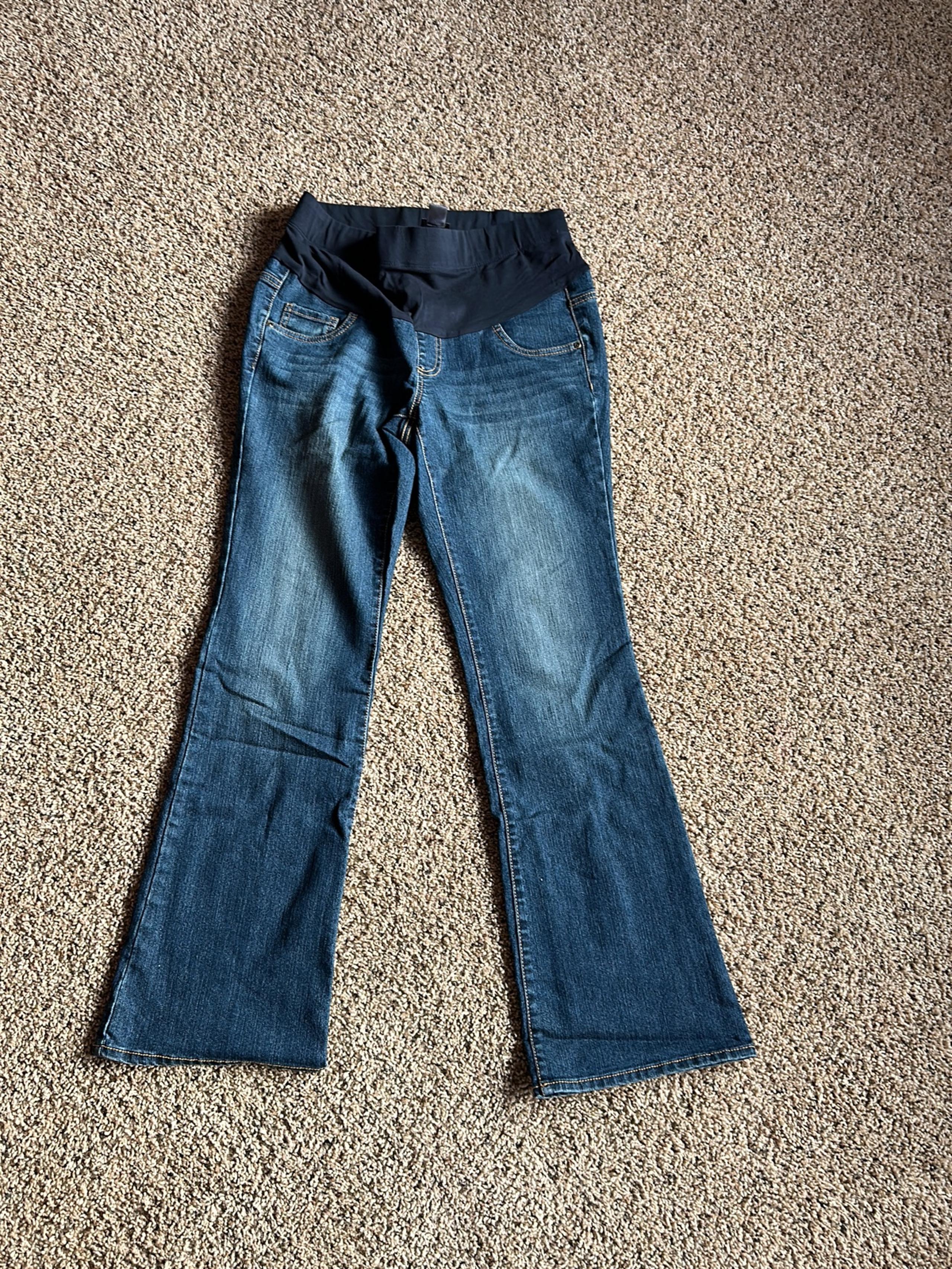 Medium Maternity Jeans - Oh Baby by Motherhood