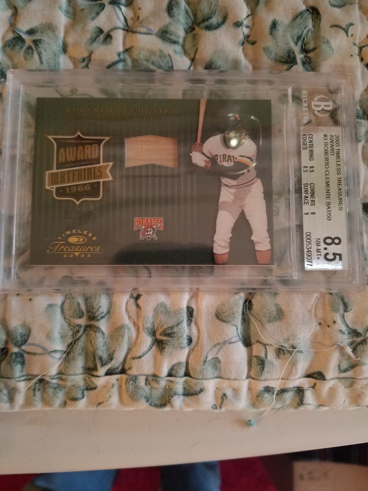 Roberto Clemente bat card