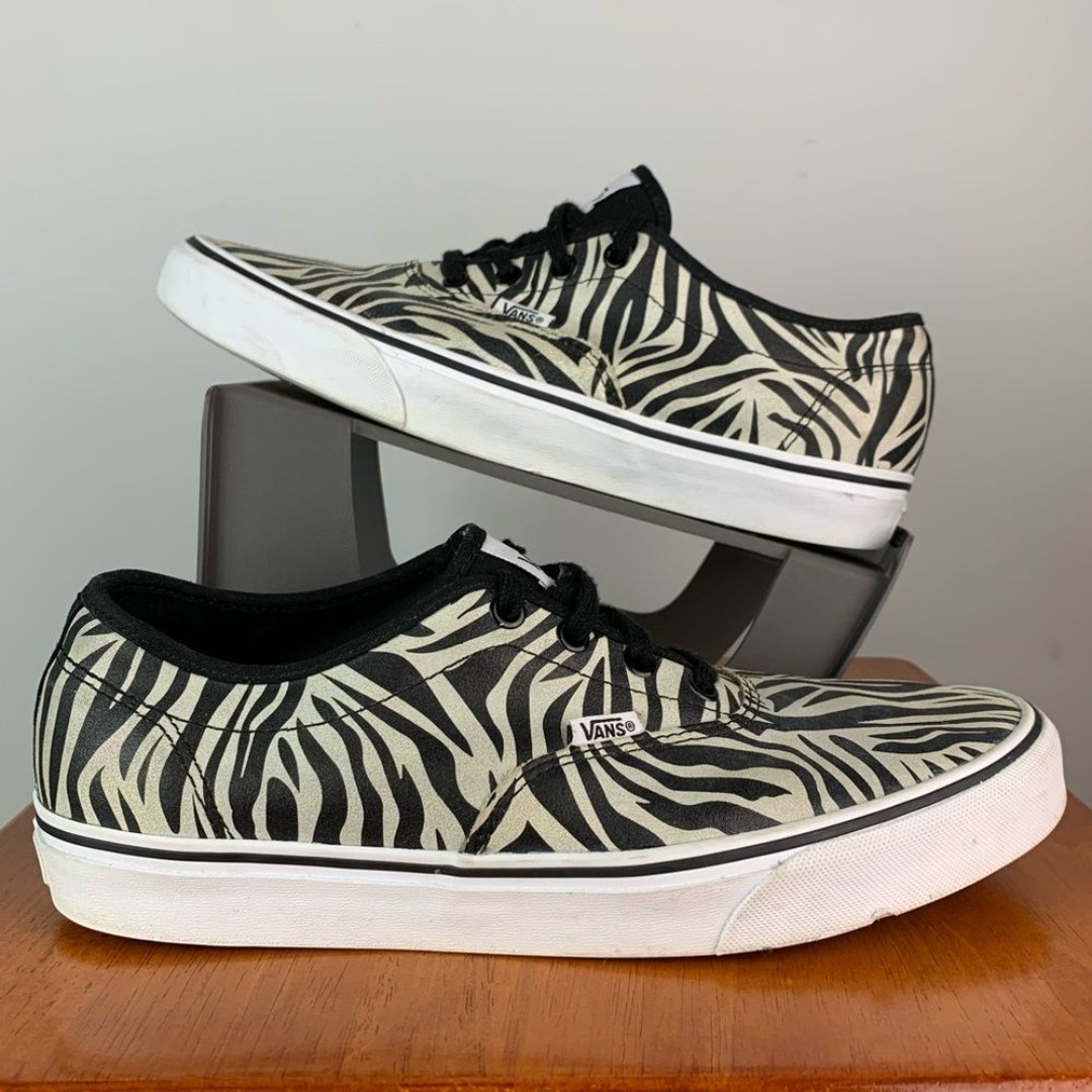 Vans Women's Doheny Decon metallic Zebra Pattern Shoes size 11
