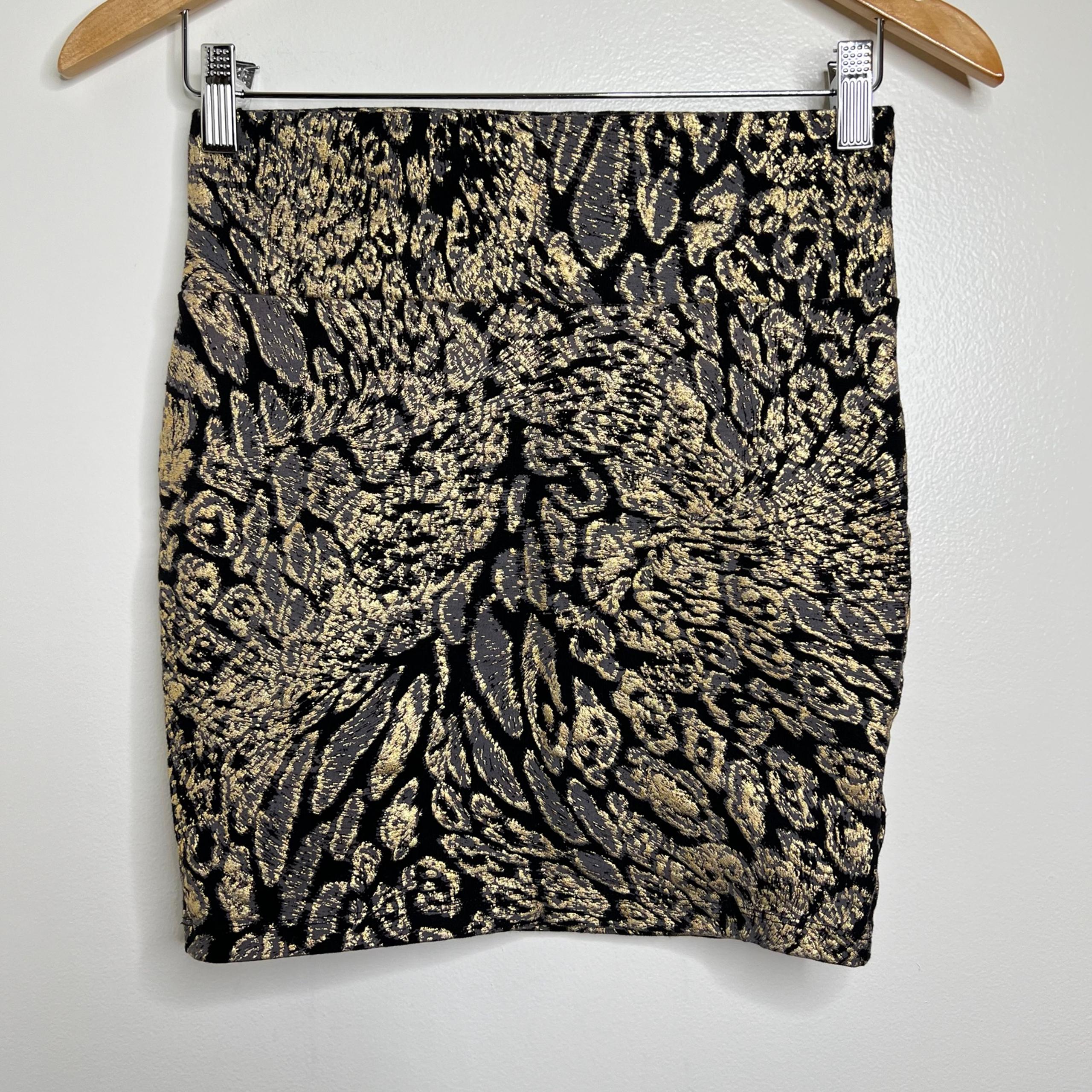 Decree Tight Mini Skirt Size Medium Metallic Gold Black Gray  Party New Year’s