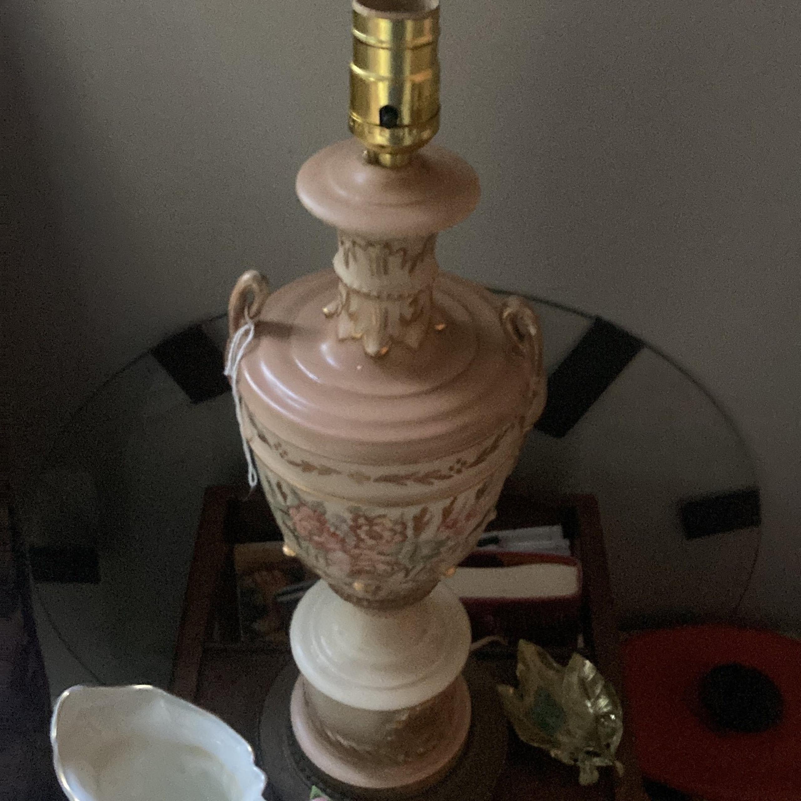 Beautiful 1940s  porcelain table lamp