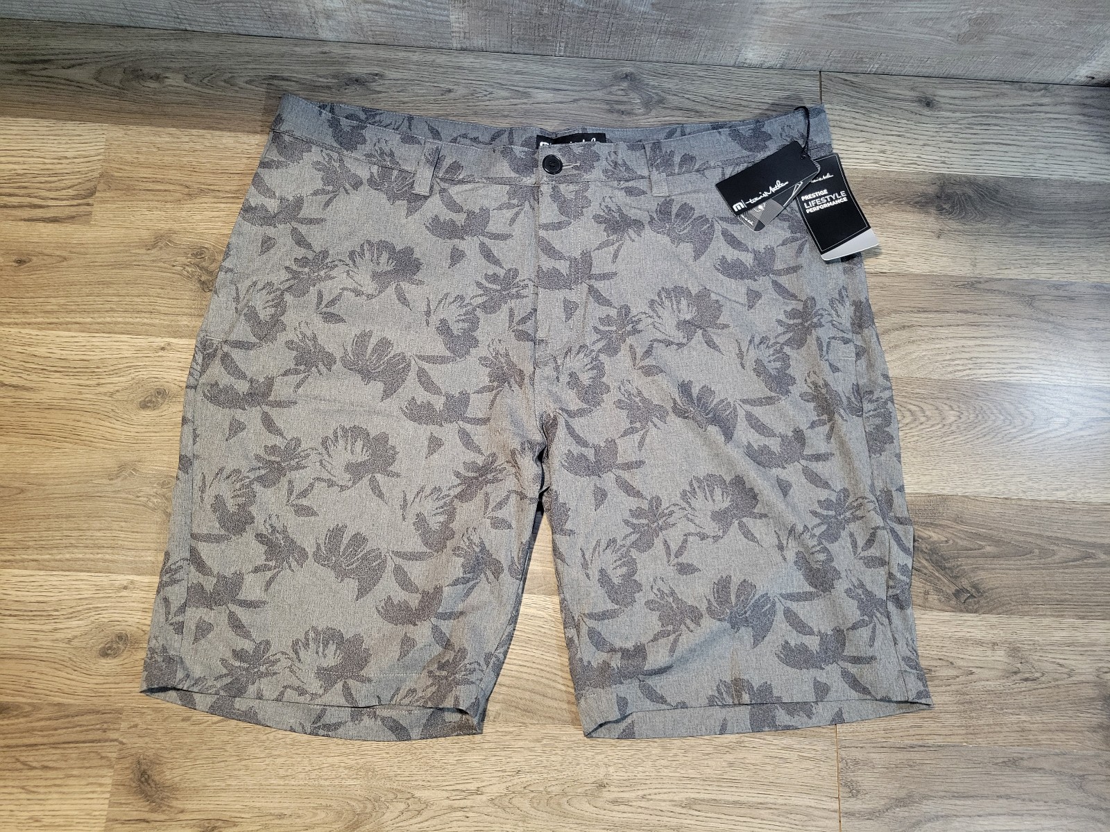Travis Mathew Inlet Shorts Stretch New NWT Size 40 Gray Black Golf Golfing