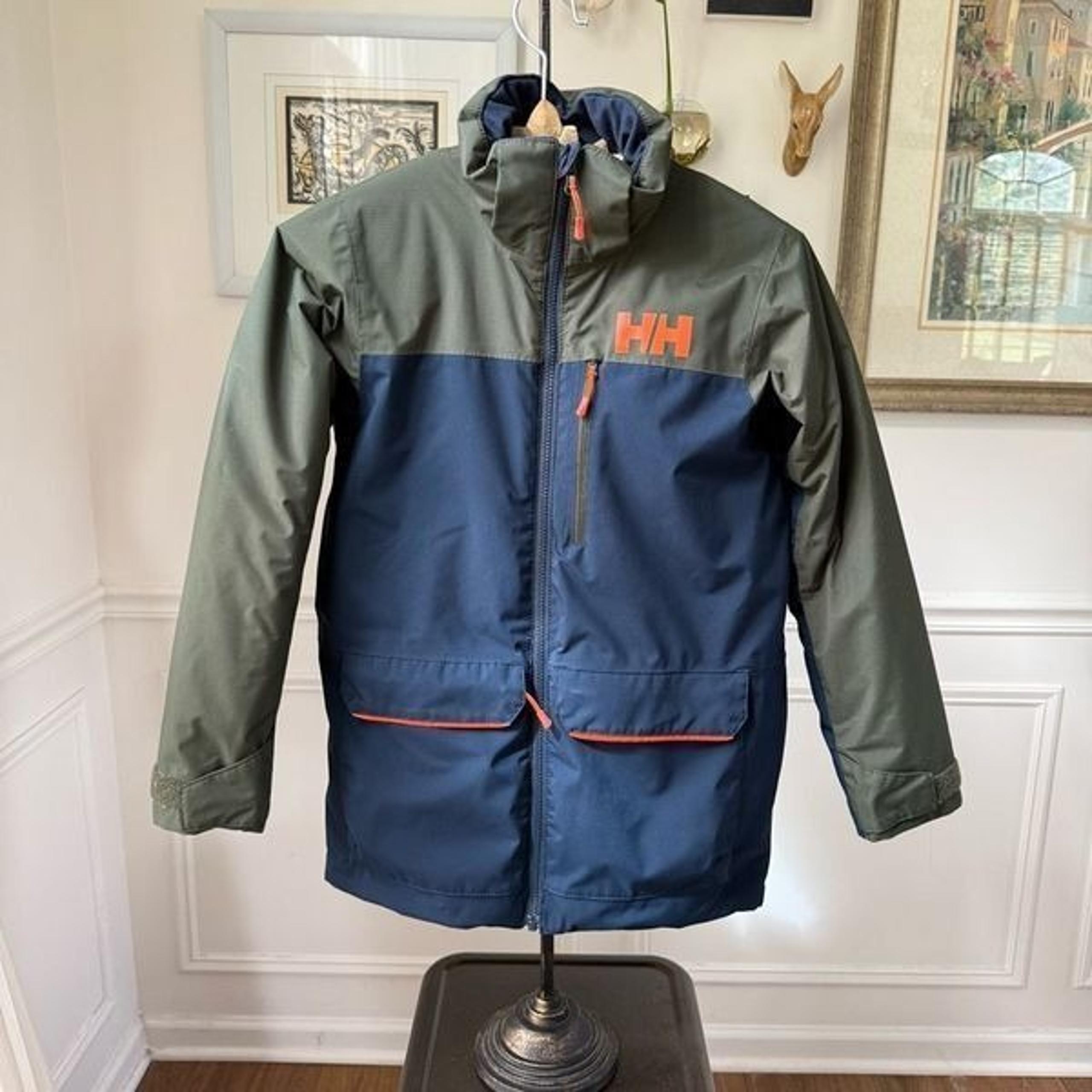 Helly Hansen Juniors’ Summit Ski Jacket Navy Olive $200 12