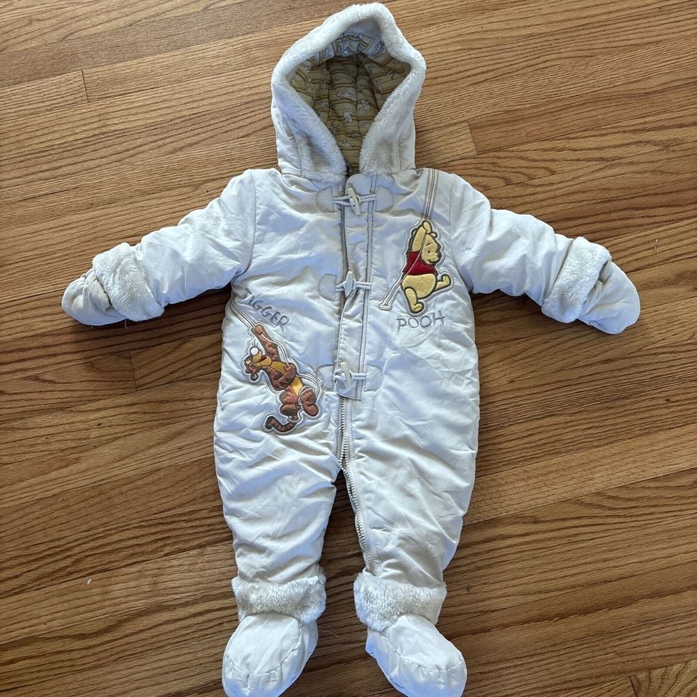 Vintage Pooh Winnie The Pooh Puffer Snow suit Embroidered Size 12 Months
