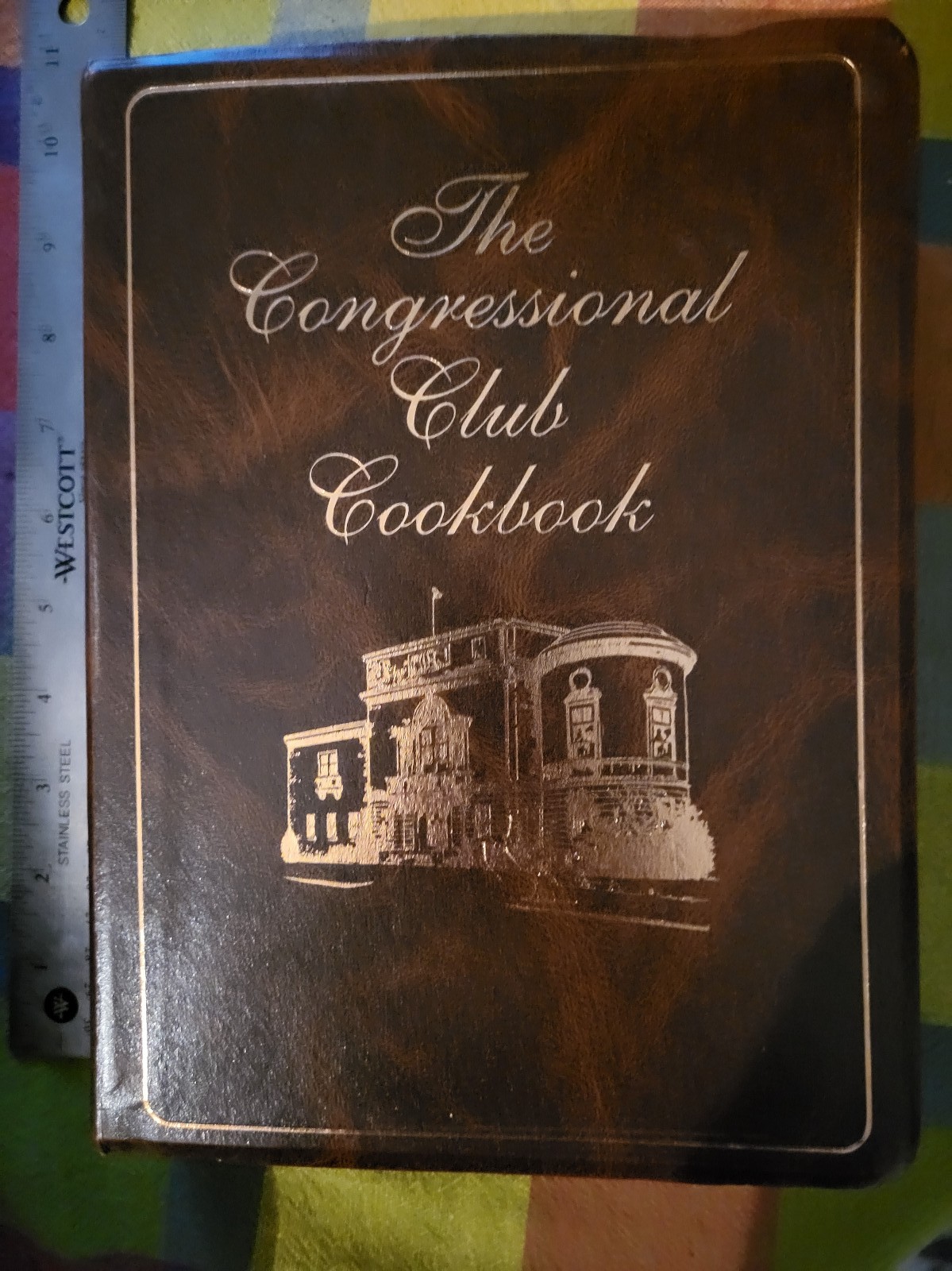 The Congressional Club Cookbook 2005 HC like new