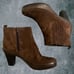 Clarks CERES Womens Brown Suede Leather Ankle Boots Inside Zip Size 7.5 W