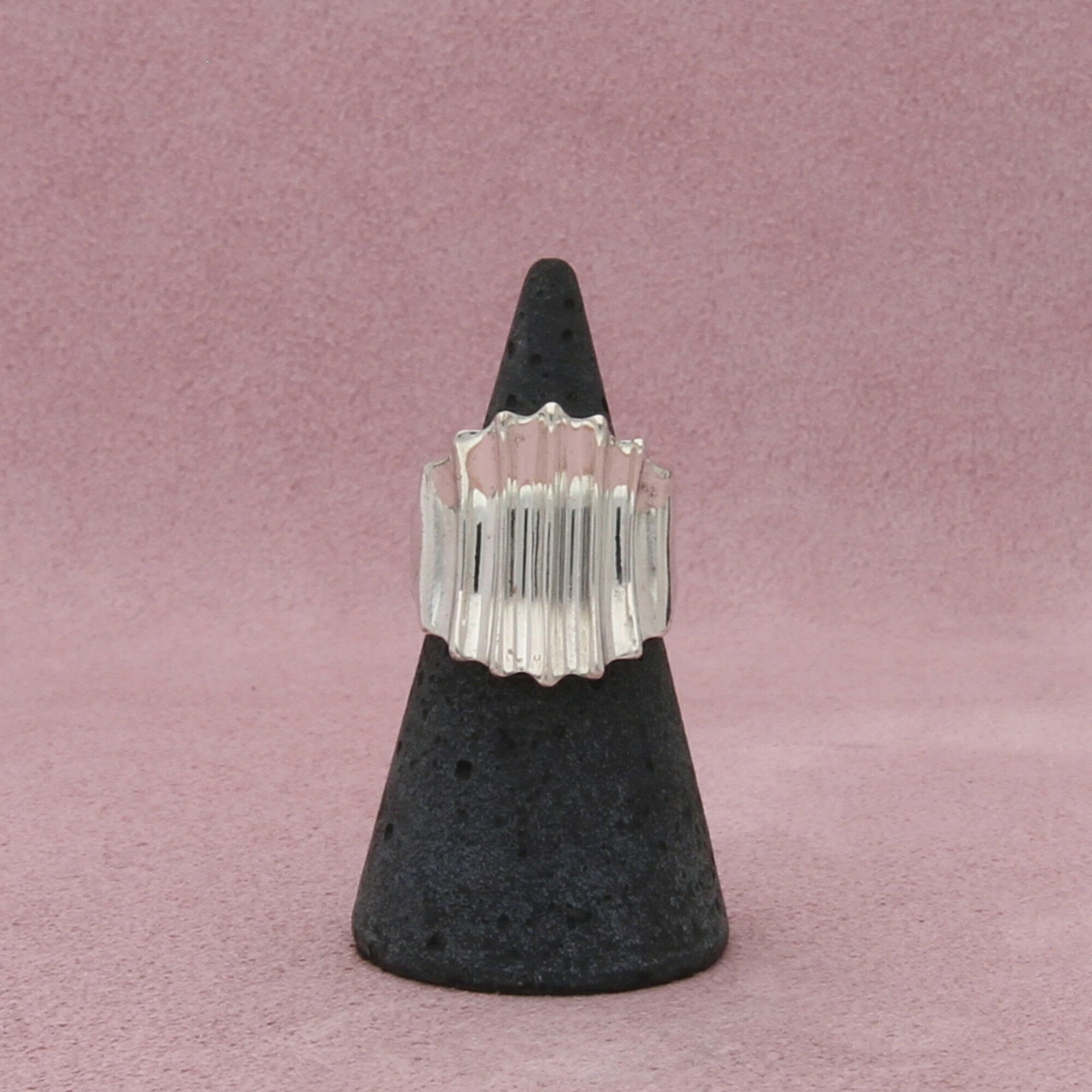 sterling silver striped concave ring size 5