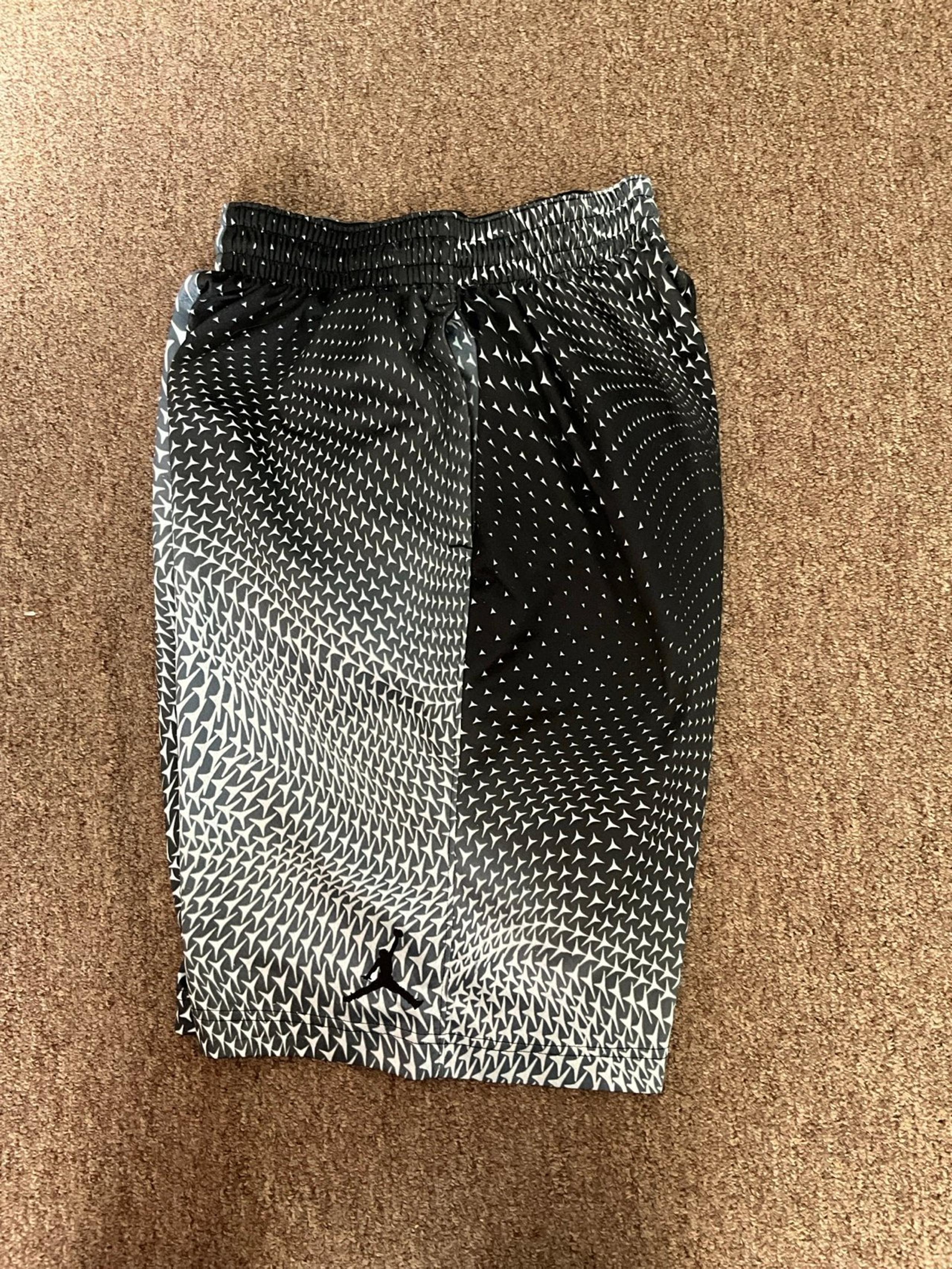 Nike Jordan Flight Shorts Men’s Size Small 642244-100