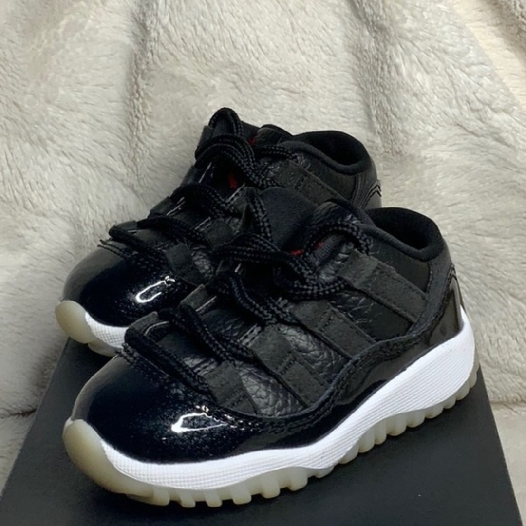 Jordan 11 retro Low Toddler 6c Black Gym Red