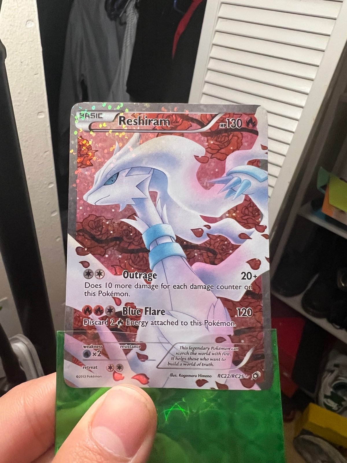 Reshiram (Full Art) RC22/RC25 Legendary Treasures: Radiant Collection LP