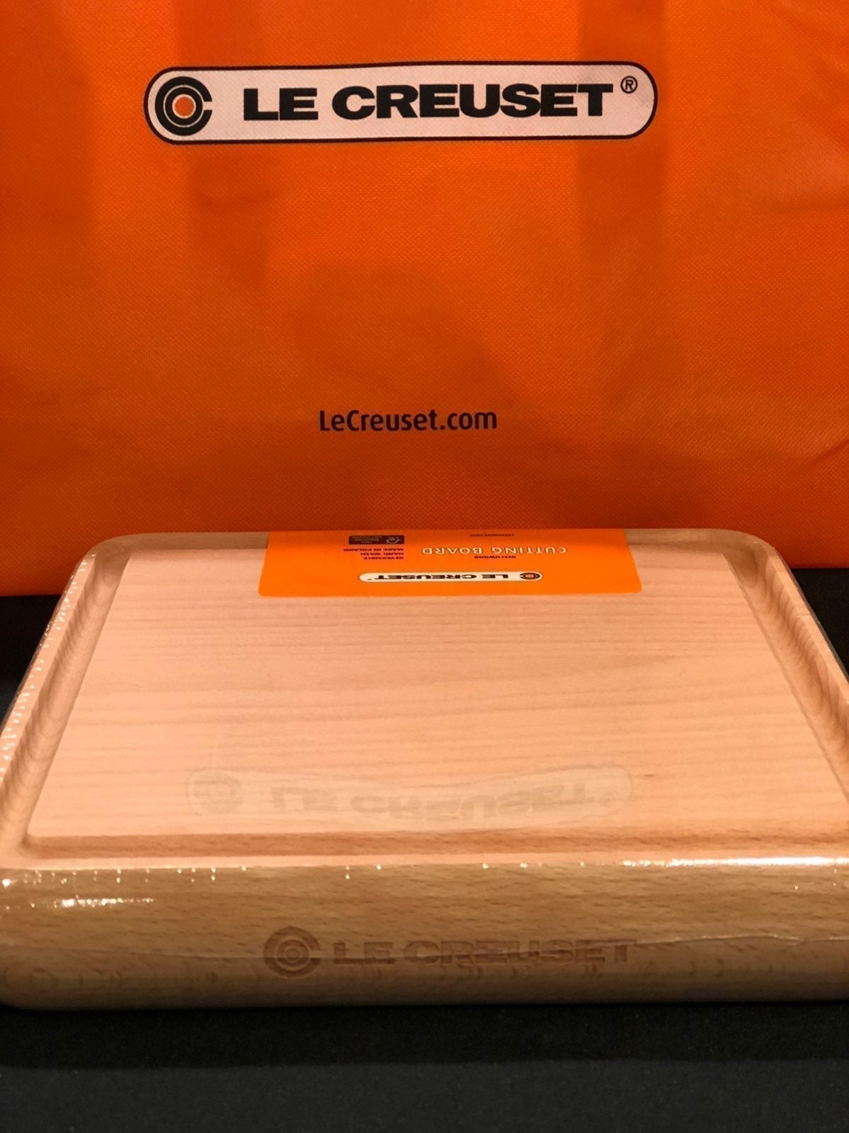 Le creuset beechwood cutting board