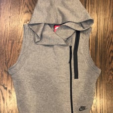 Nike tech fleece hooded cape vest