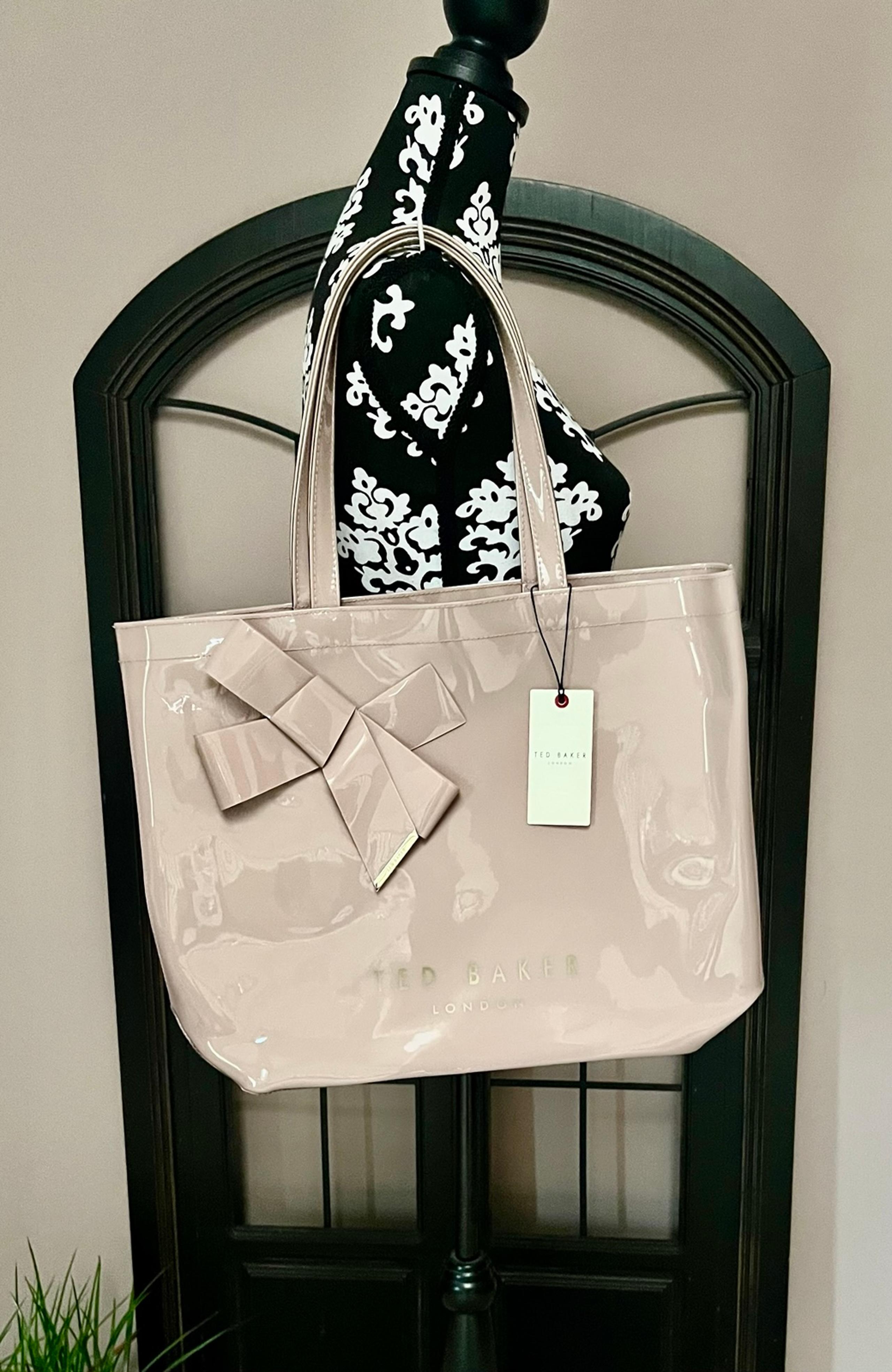 TED BAKER LONDON Nicon Large Bow Tote in PINK