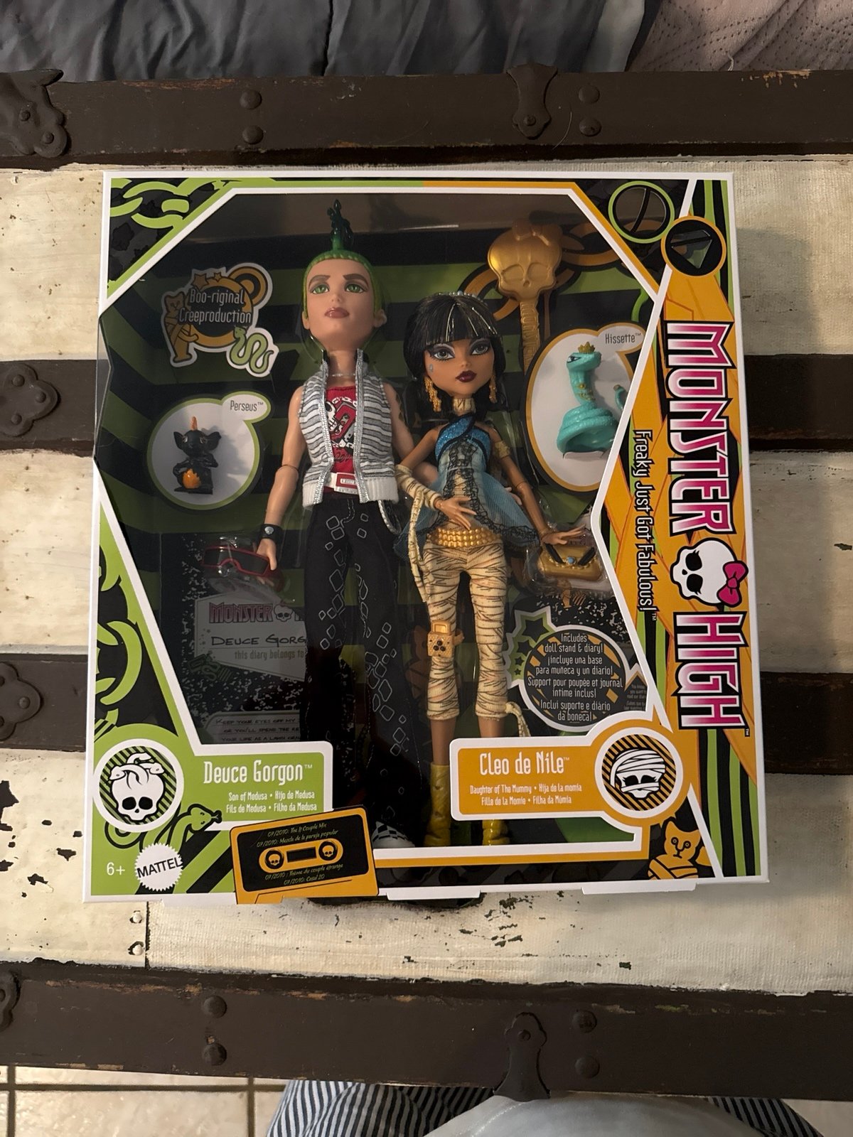 Monster High Deuce Gorgon & Cleo de Nile Set ( NIB )
