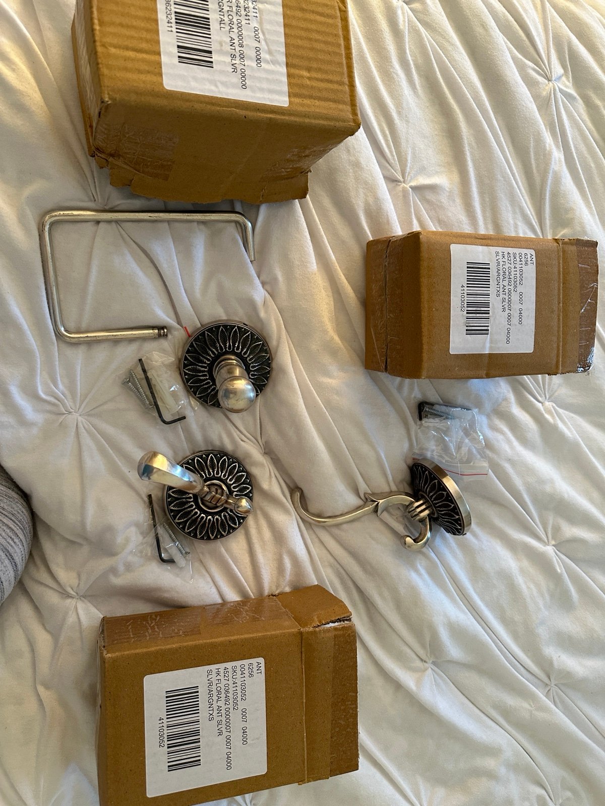 New Anthropologie Antique Silver toilet paper holder and towel hooks