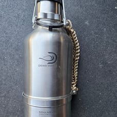 Drink tanks Beer Growler 64 oz Gallon Stainless Steel Vacuum Insulated, new
