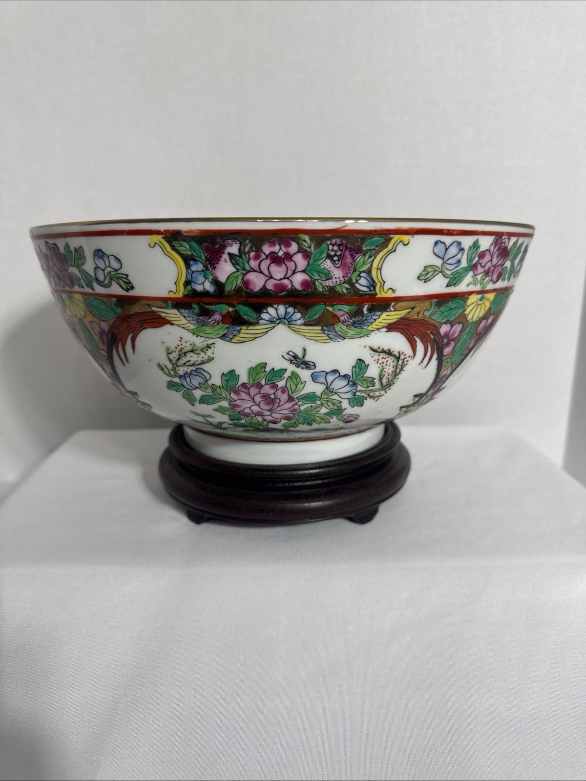 Vintage Asian Oriental Chinoiserie Famille Rose Canton Medallion Porcelain Bowl