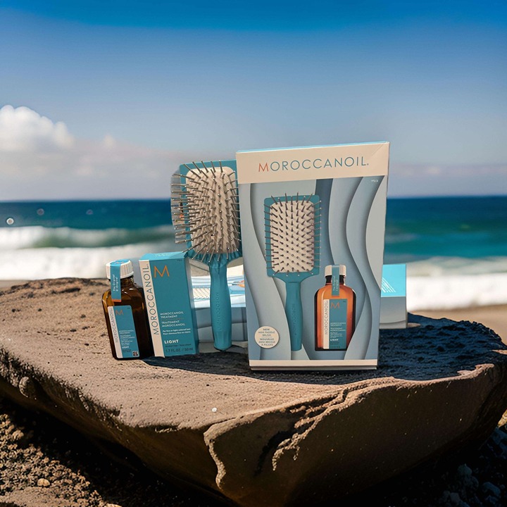 Moroccanoil Light Treatment 1.7 oz with Mini Brush