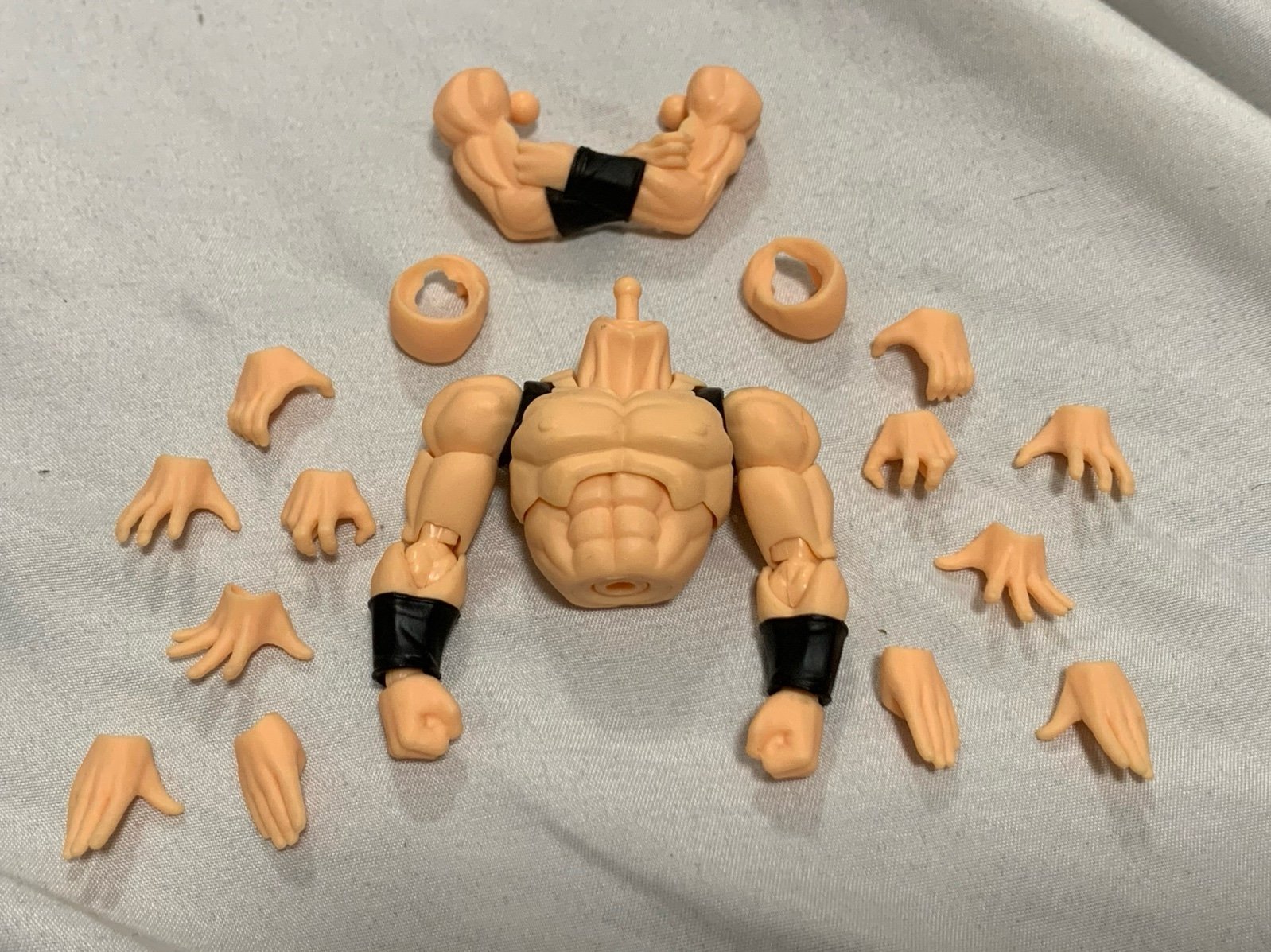 Kamione SH Figuarts Gogeta Action Figure Fodder Torso Hands Accessories