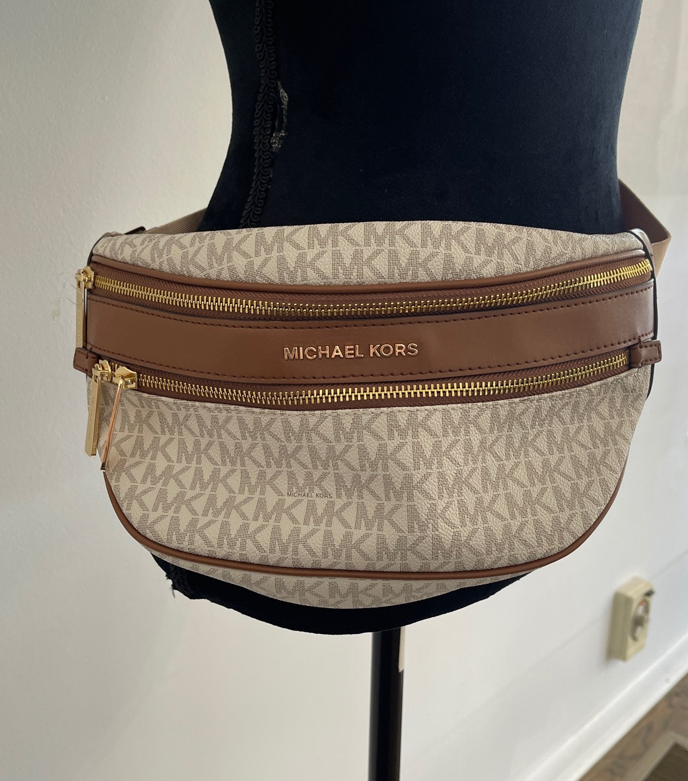 michael kors waist pouch