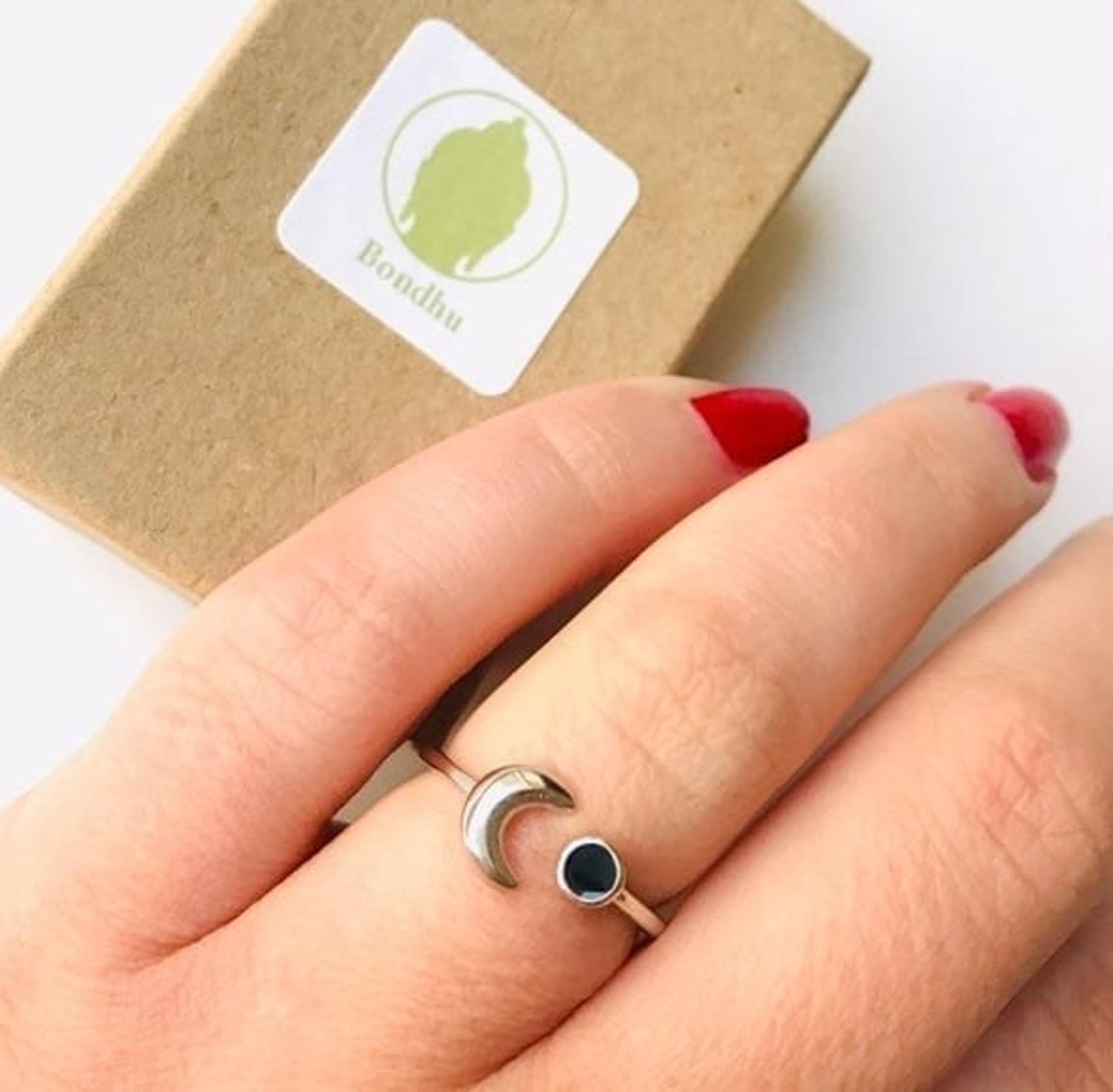 Crescent Moon & Onyx Sterling Silver Ring 6.5