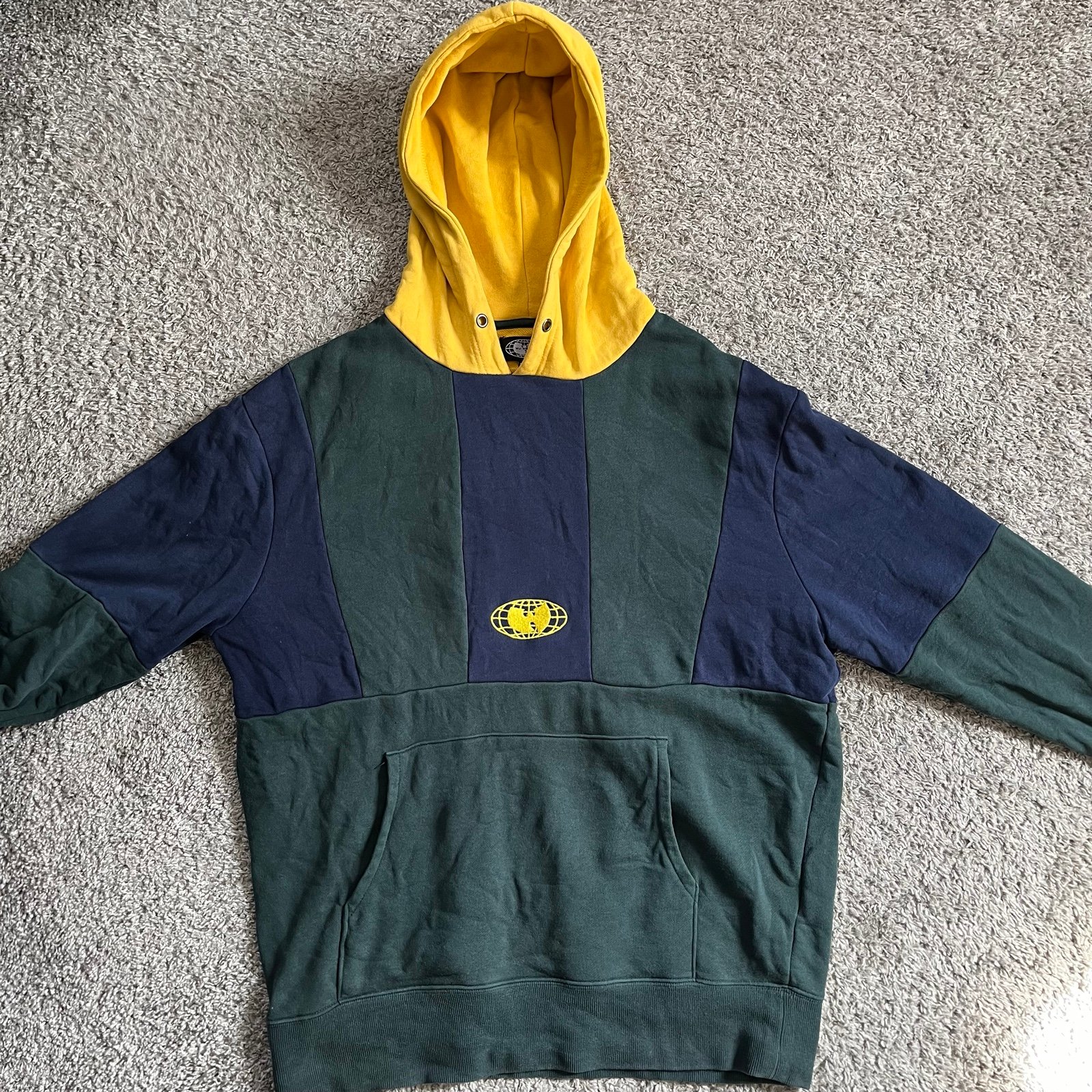 Wu Wear Hoodie Size XL Wu-Tang Sweater Yellow Green Rza