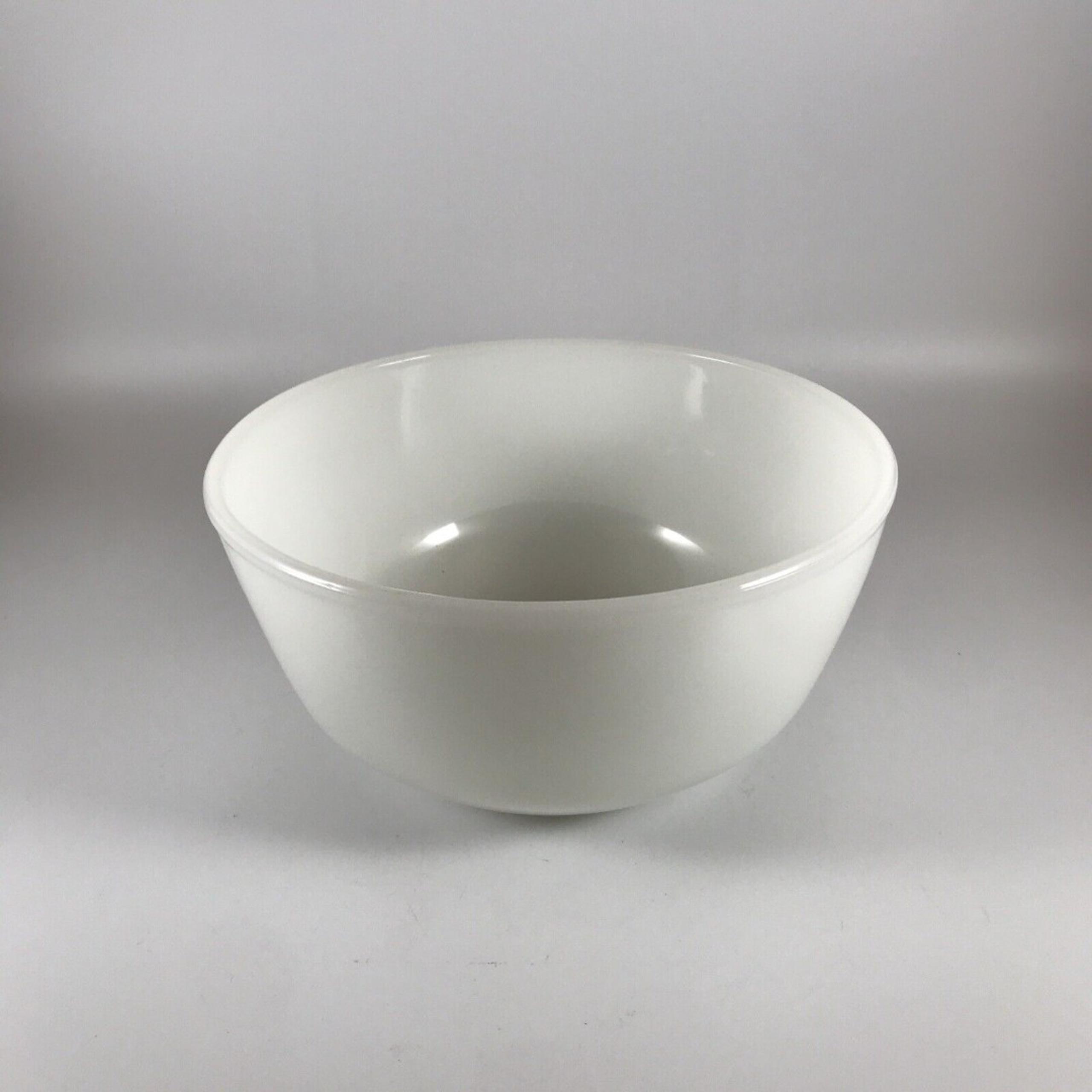 Anchor Hocking Fire King White Milk Glass Mixing Bowl Smooth Vintage MCM